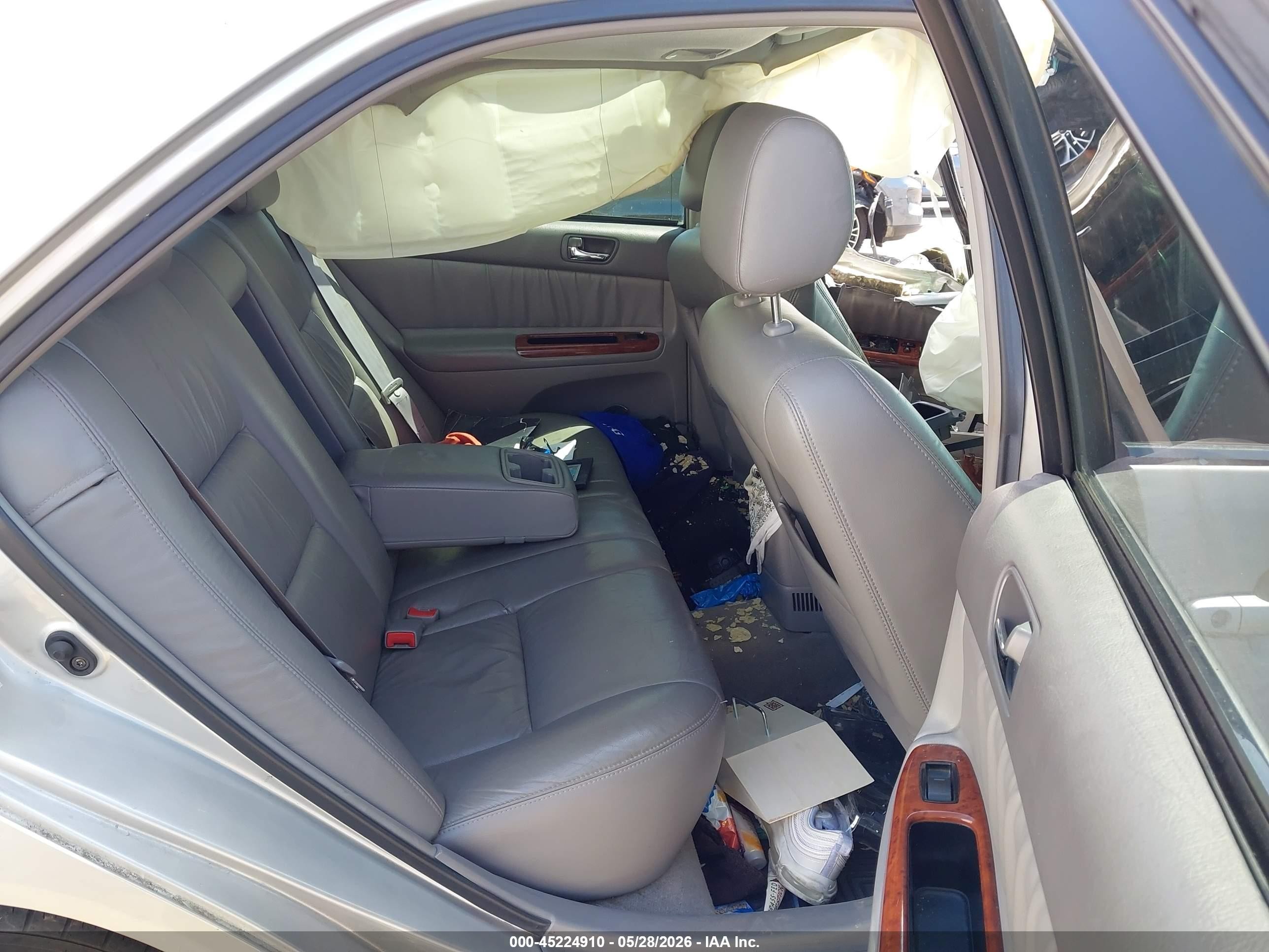 2003 Toyota Camry Xle Silver vin: 4T1BE30K33U245252
