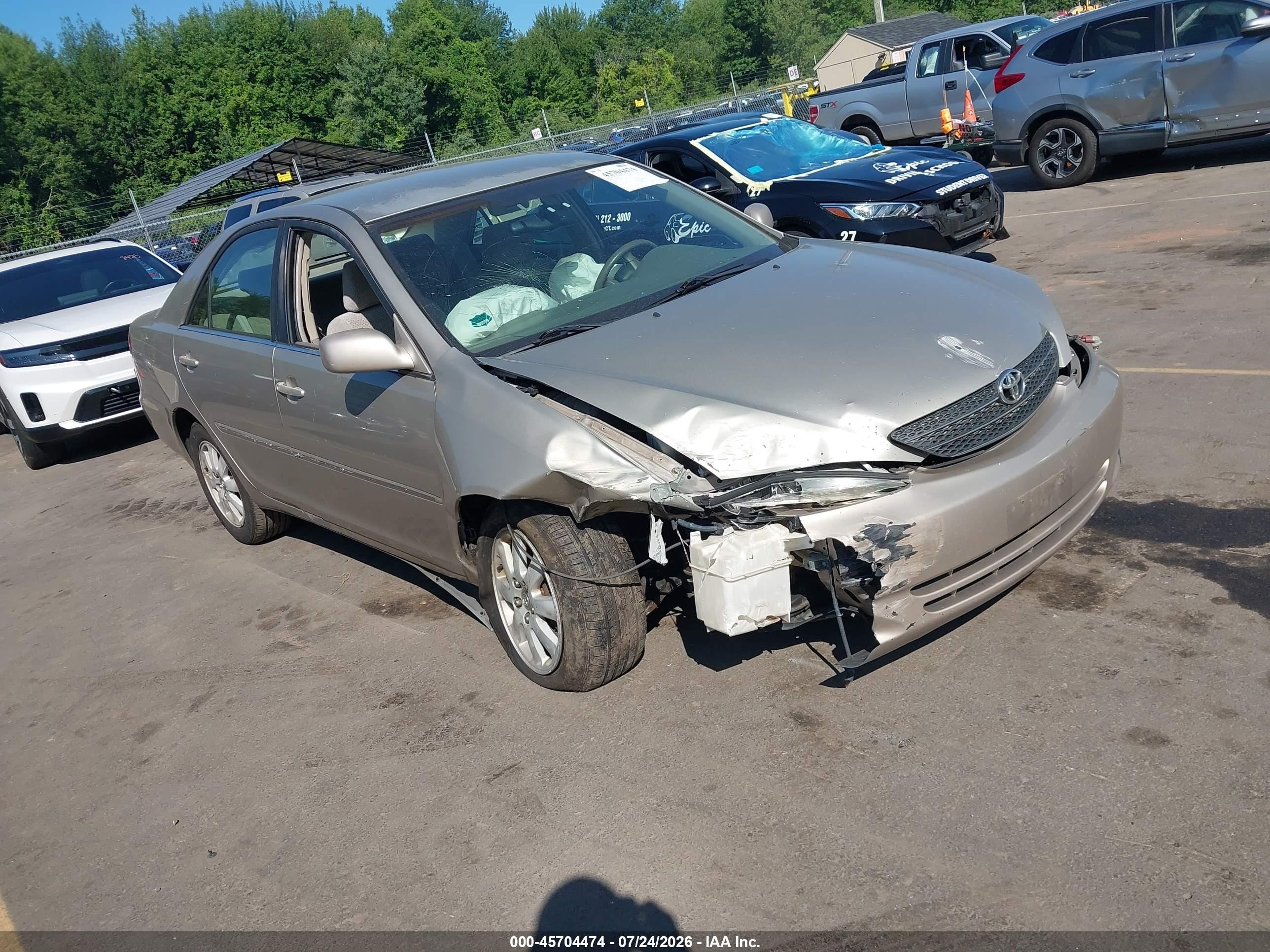 2003 Toyota Camry Xle Tan vin: 4T1BE30K33U741376