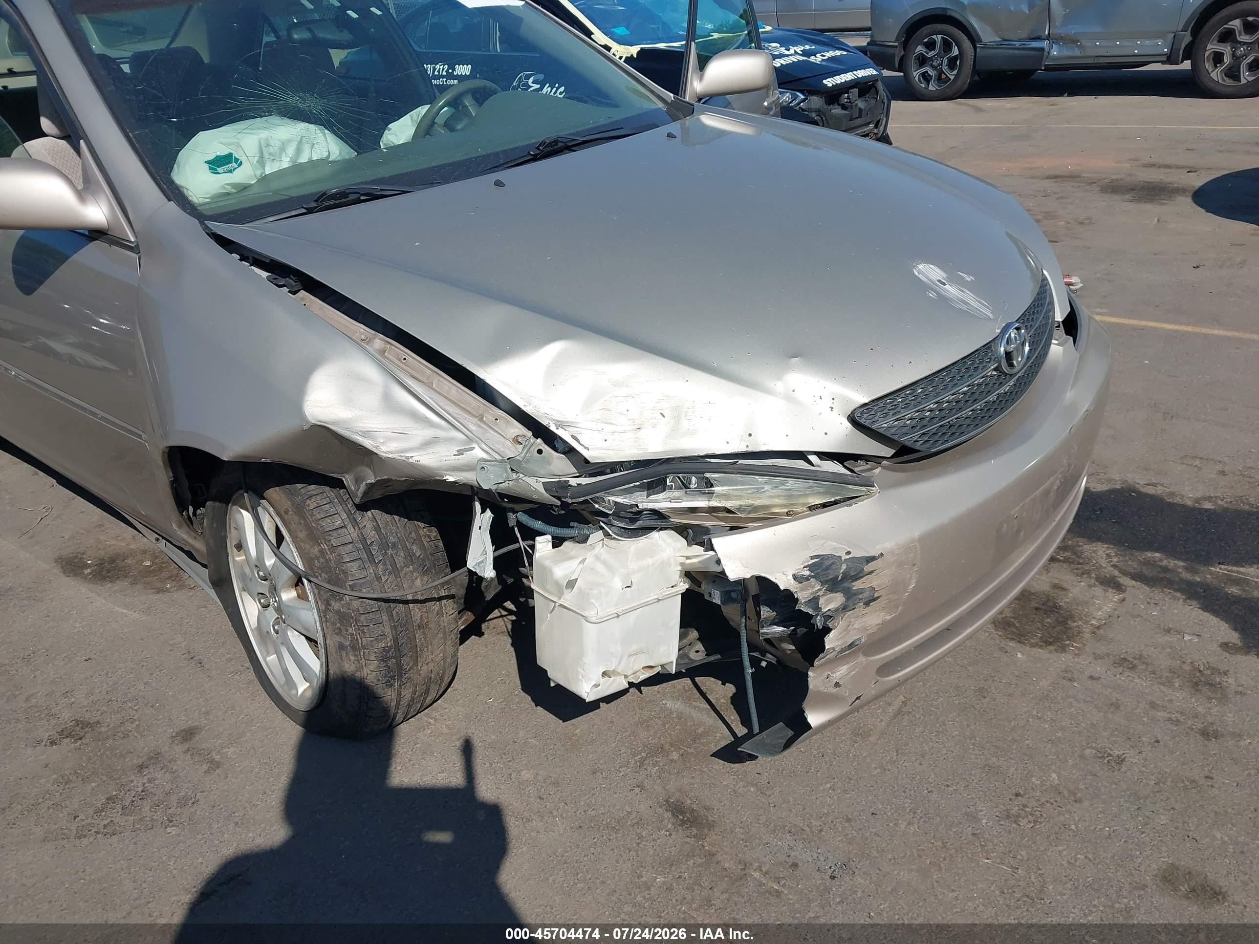 2003 Toyota Camry Xle Tan vin: 4T1BE30K33U741376