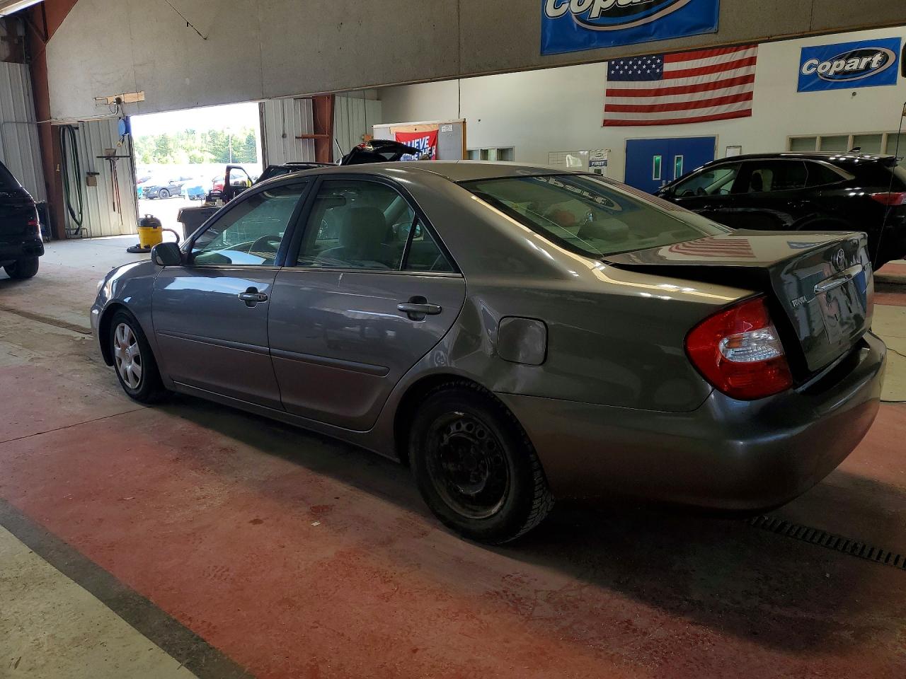 2003 Toyota Camry Le Tan vin: 4T1BE30K33U758372