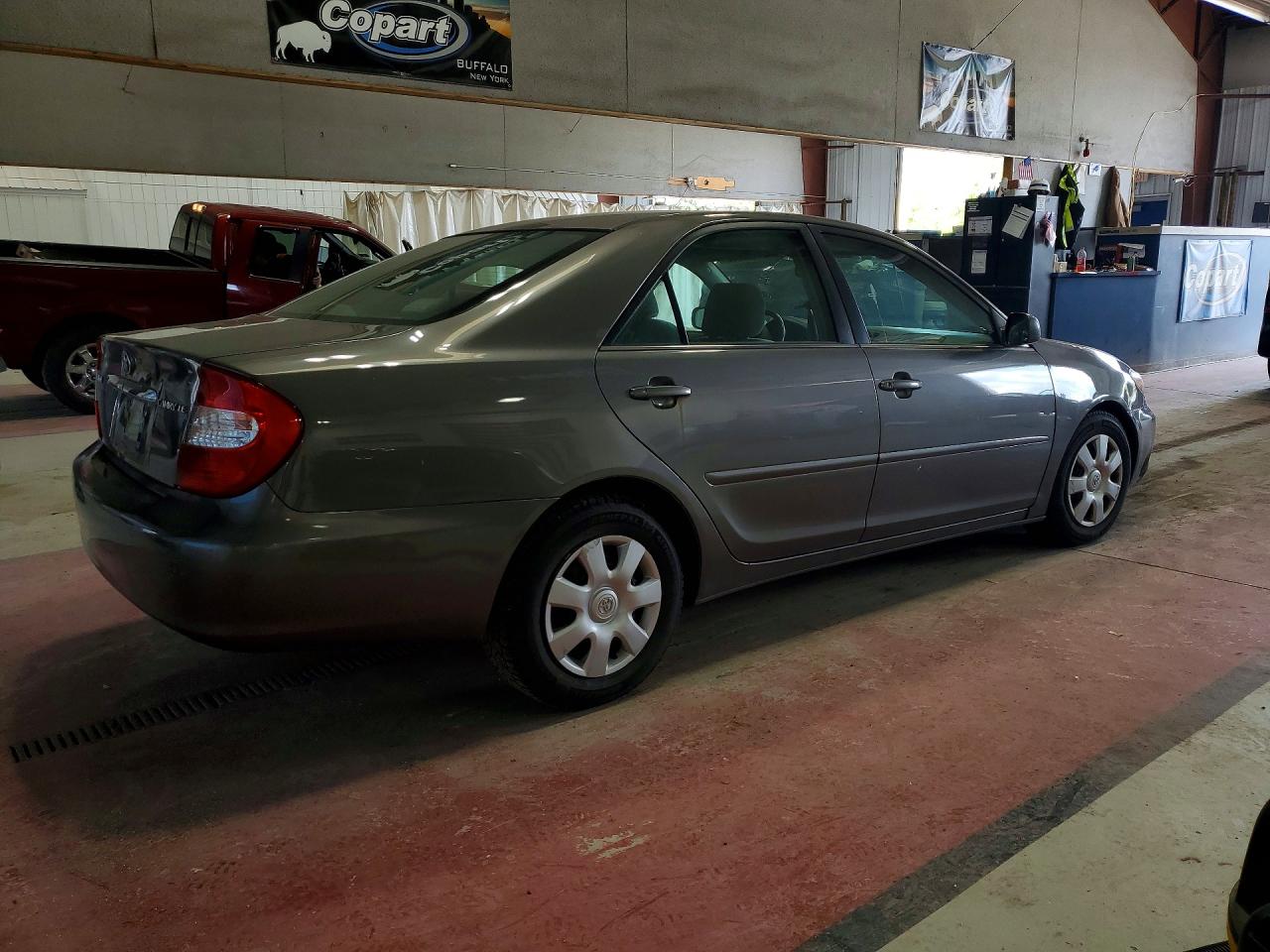 2003 Toyota Camry Le Tan vin: 4T1BE30K33U758372