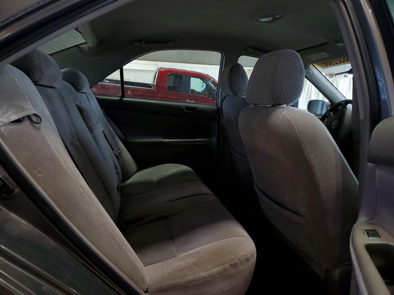 2003 Toyota Camry Le Tan vin: 4T1BE30K33U758372