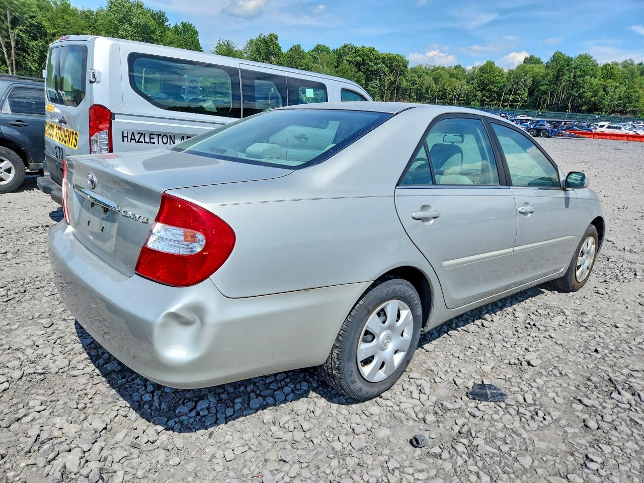 2004 Toyota Camry Le Silver vin: 4T1BE30K34U307895