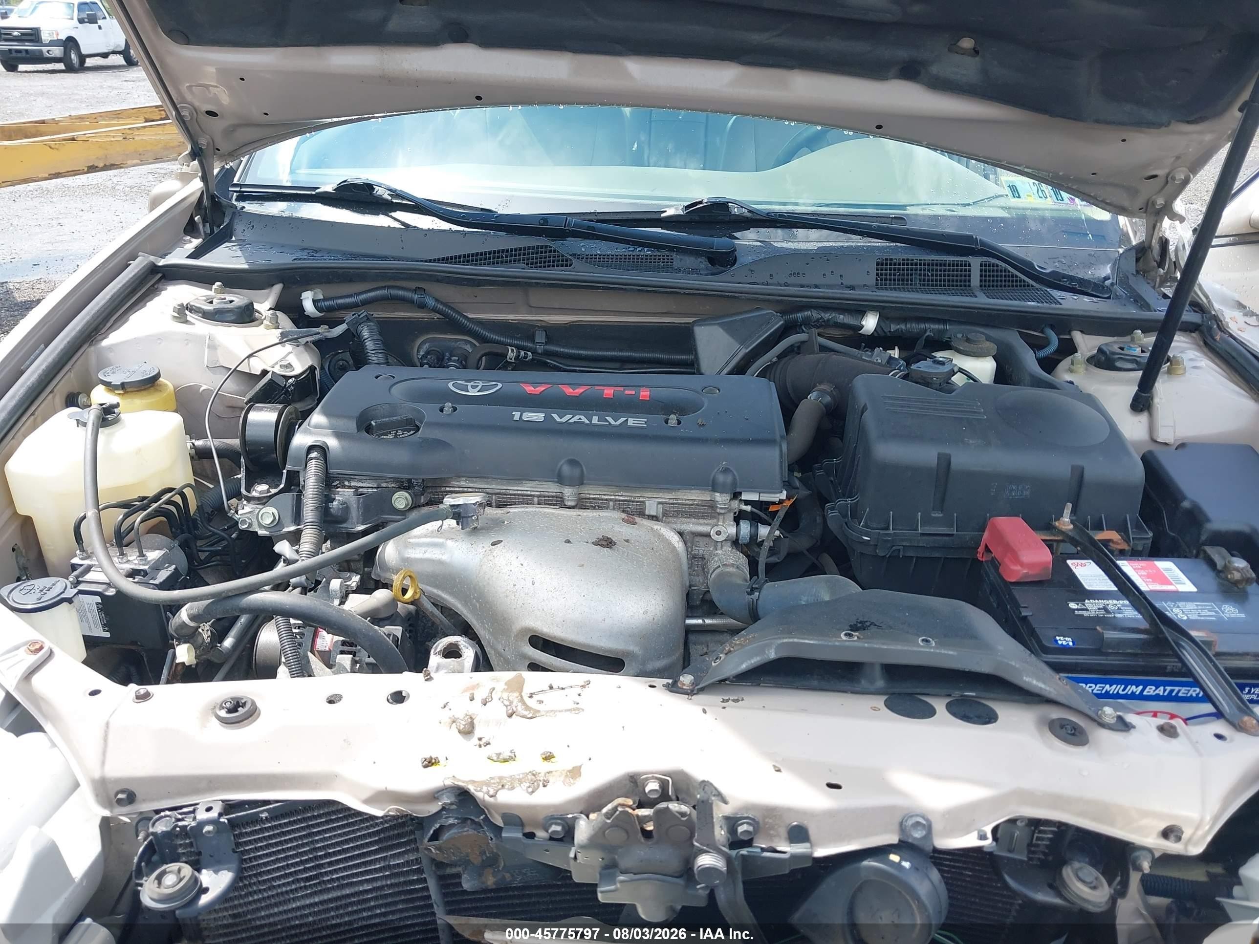 2004 Toyota Camry Xle Gold vin: 4T1BE30K34U800461