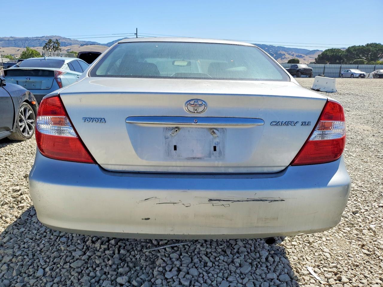 2004 Toyota Camry Xle Silver vin: 4T1BE30K34U906800