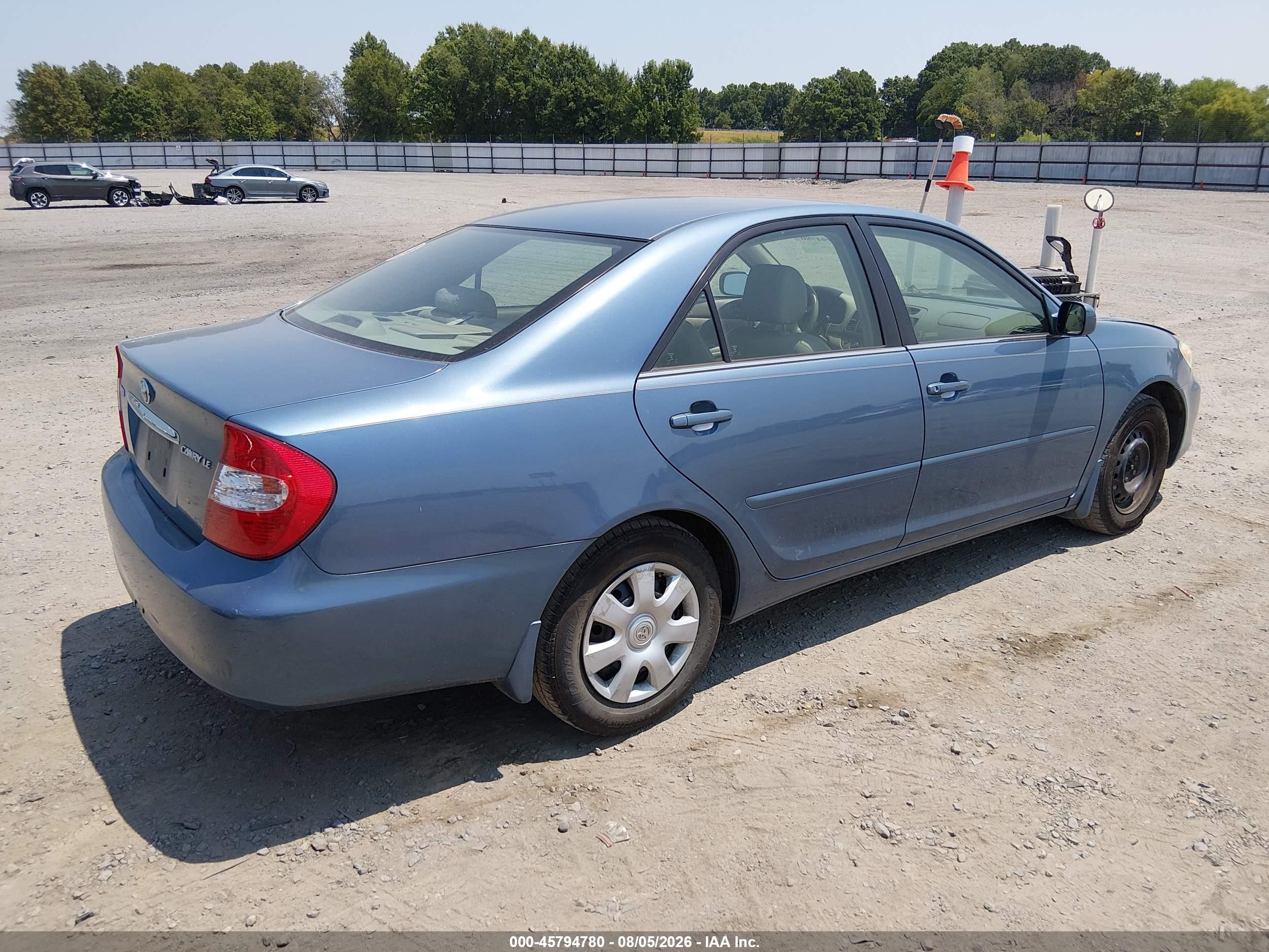 2004 Toyota Camry Le Blue vin: 4T1BE30K34U912984