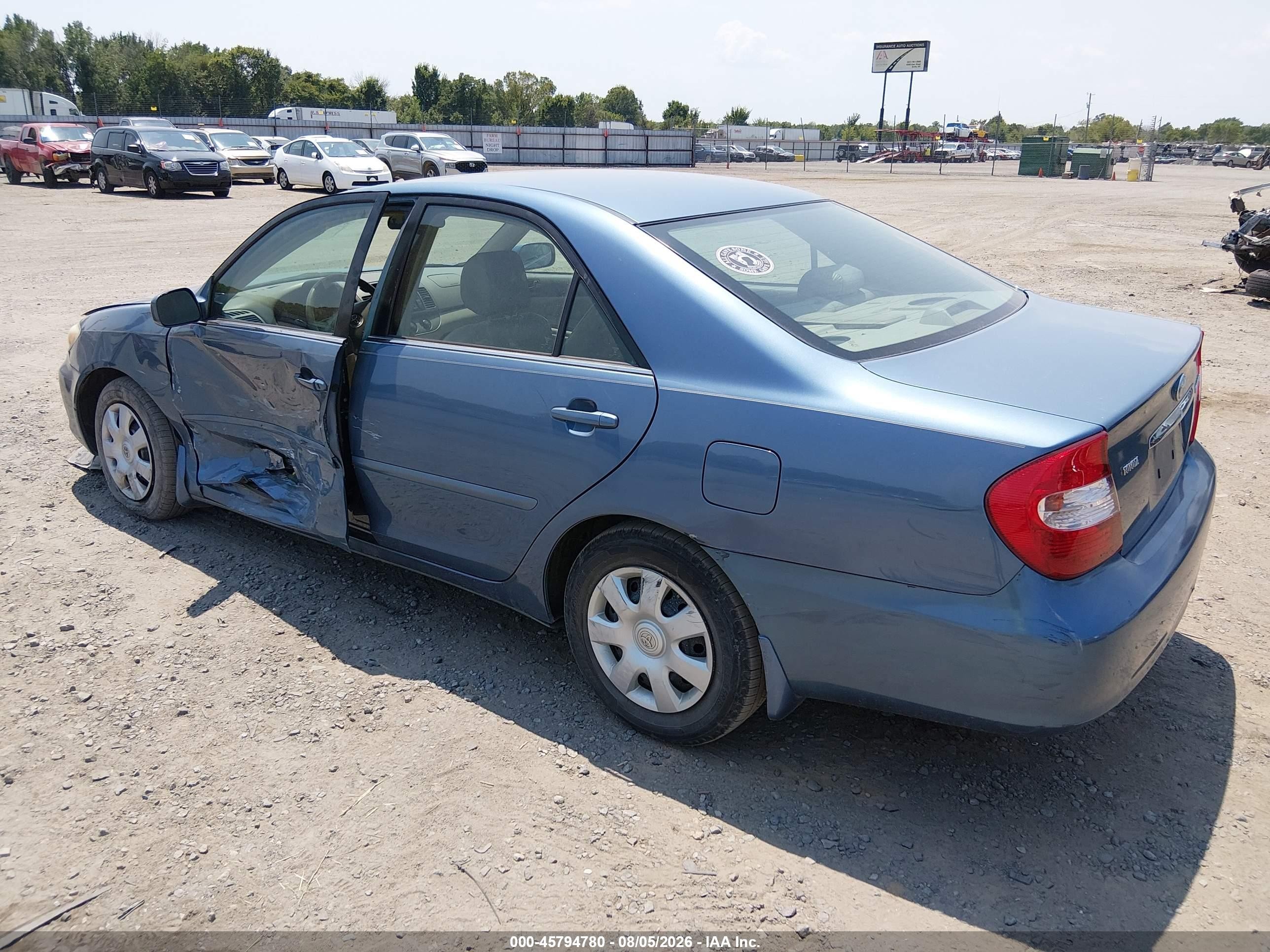 2004 Toyota Camry Le Blue vin: 4T1BE30K34U912984