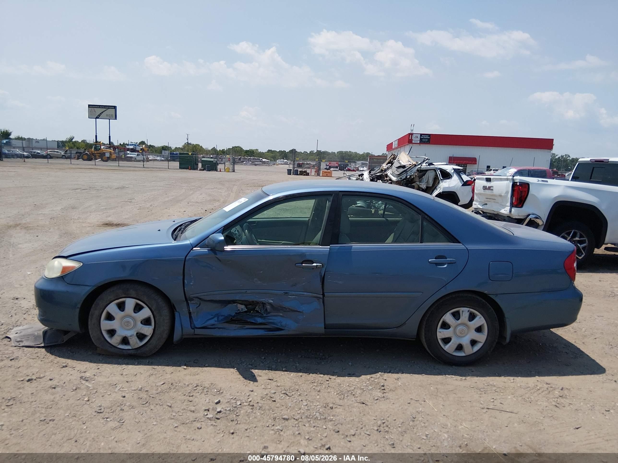 2004 Toyota Camry Le Blue vin: 4T1BE30K34U912984