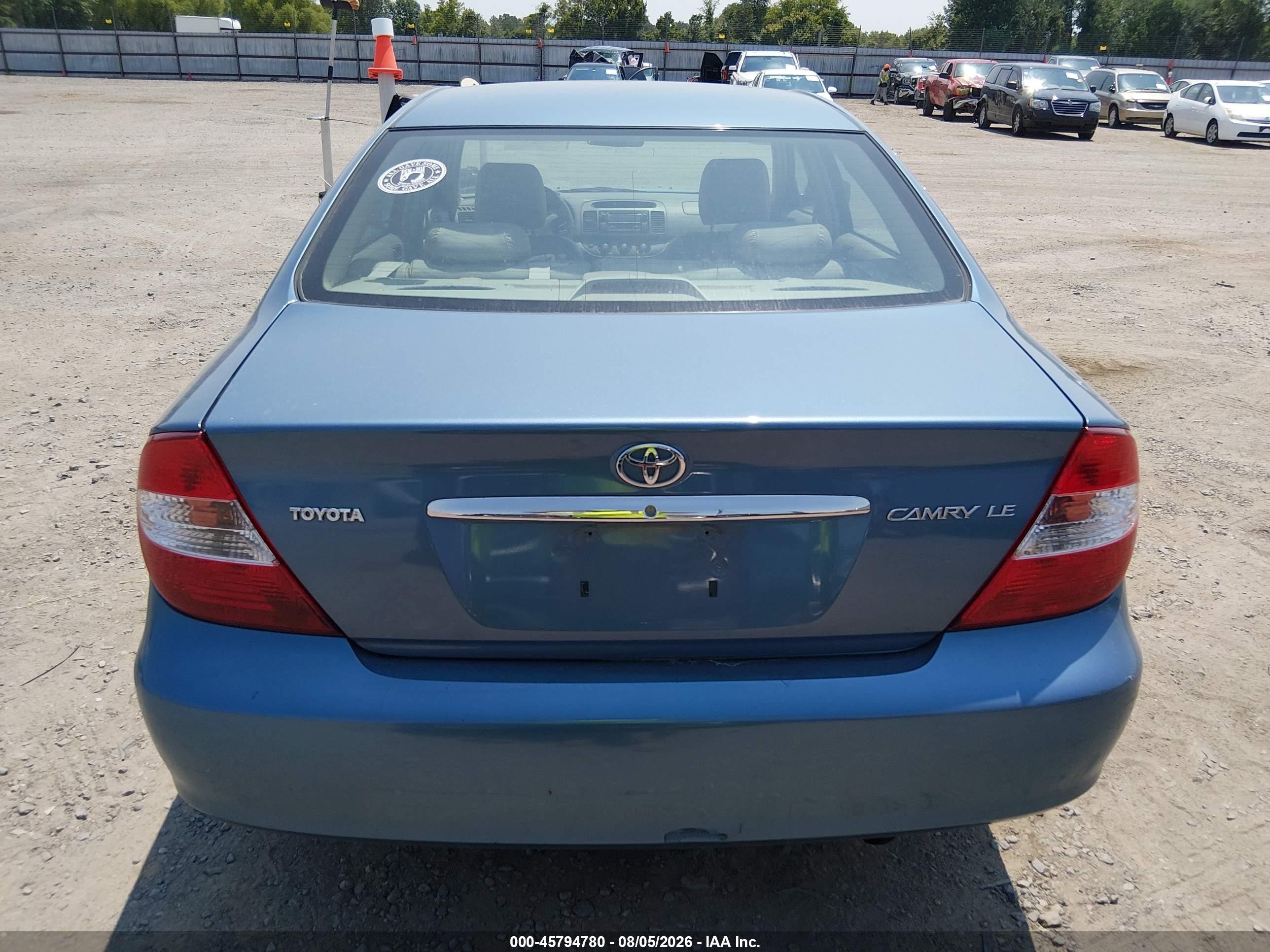 2004 Toyota Camry Le Blue vin: 4T1BE30K34U912984