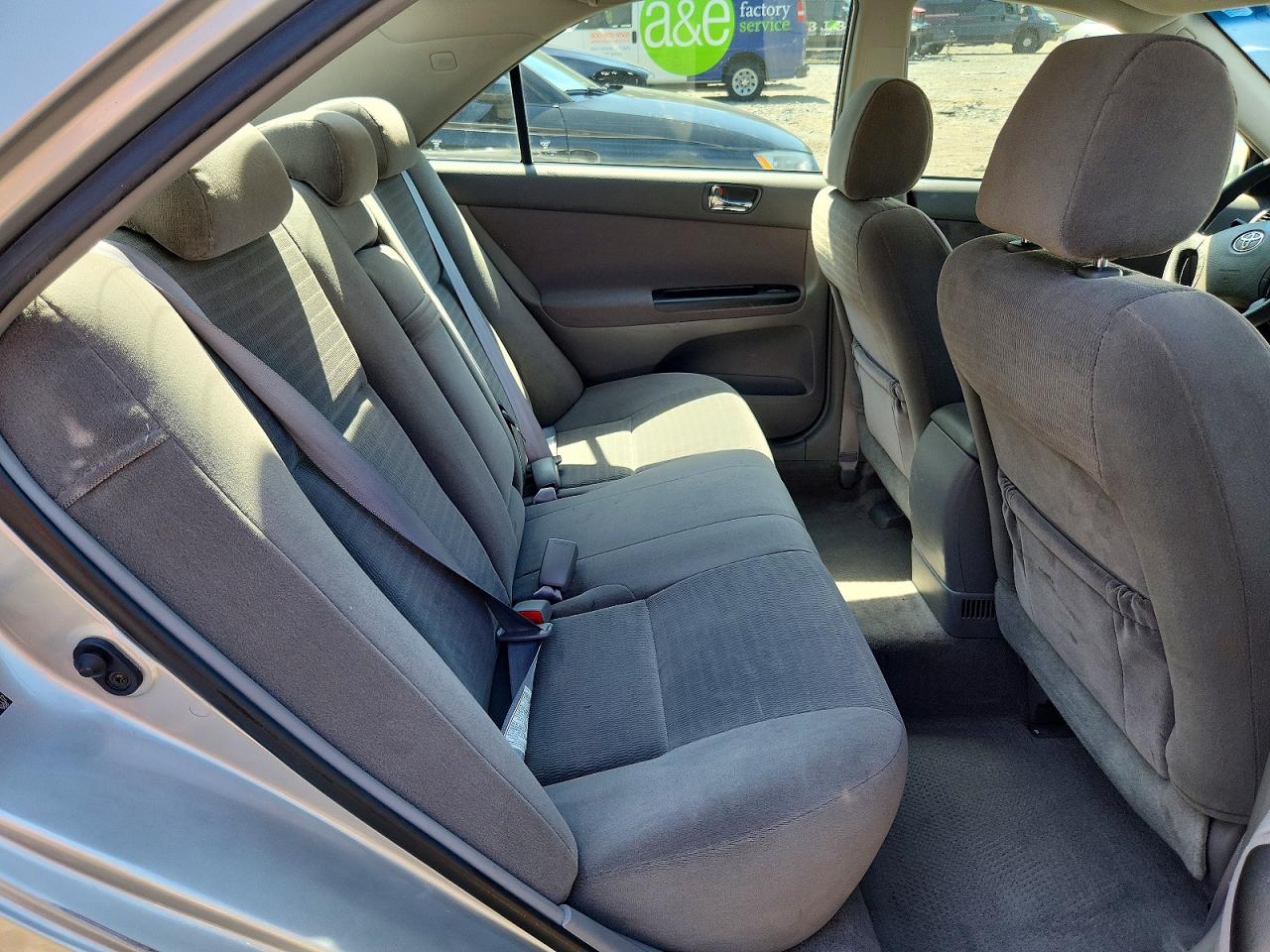 2005 Toyota Camry Le Серебряный vin: 4T1BE30K35U420537