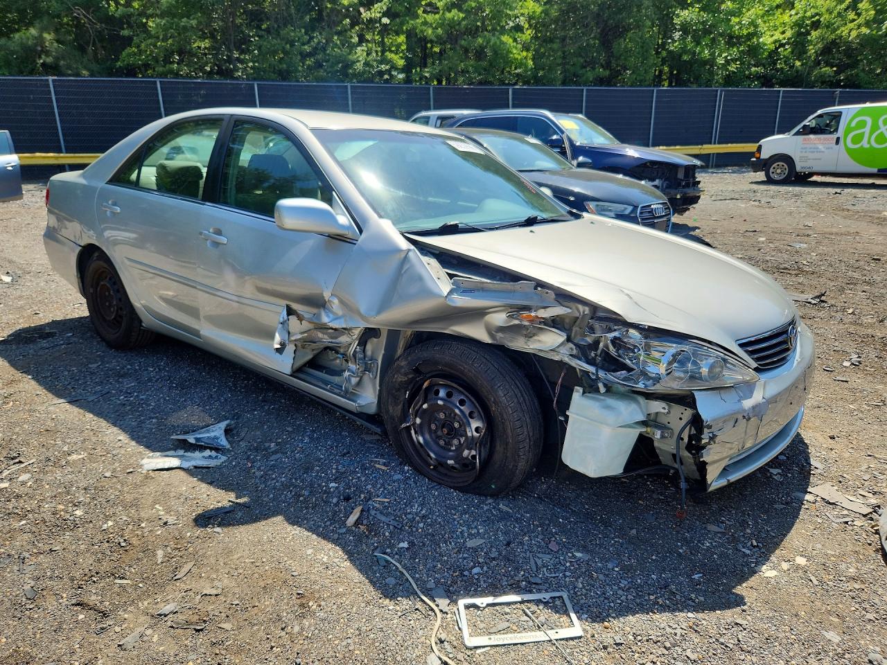 2005 Toyota Camry Le Серебряный vin: 4T1BE30K35U420537