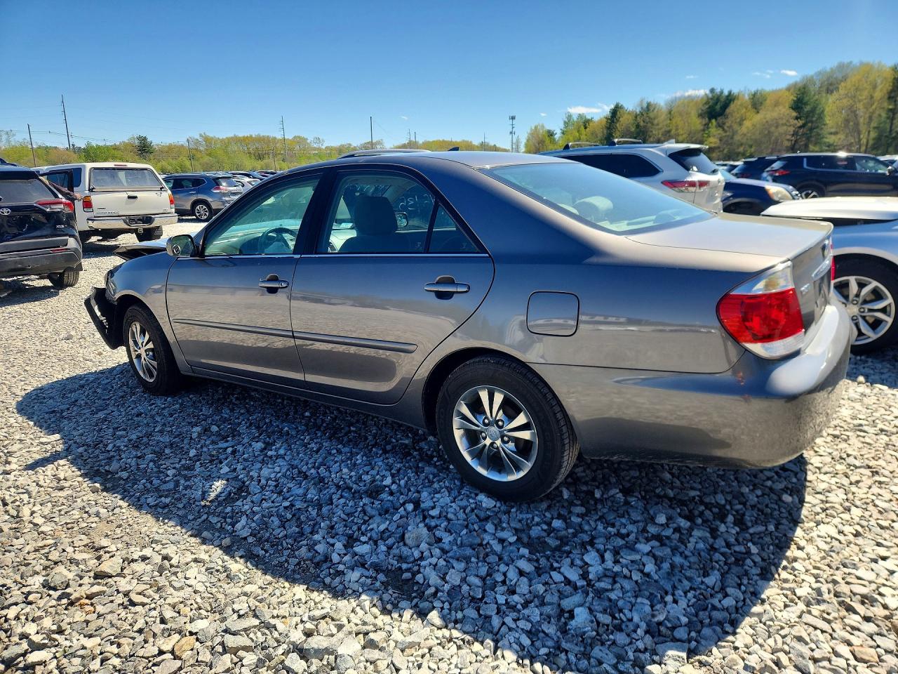 2005 Toyota Camry Le Gray vin: 4T1BE30K35U515812