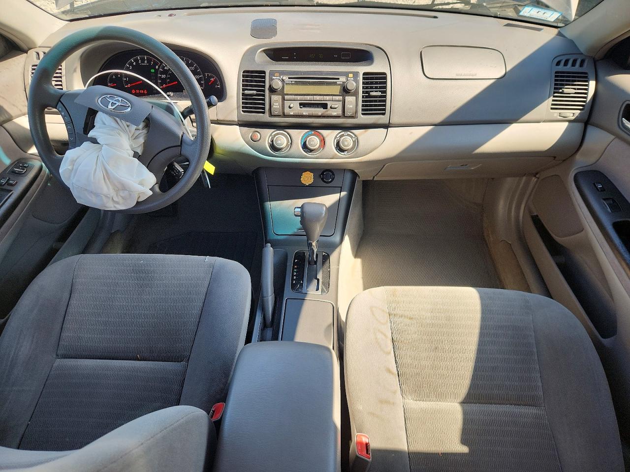 2005 Toyota Camry Le Gray vin: 4T1BE30K35U515812