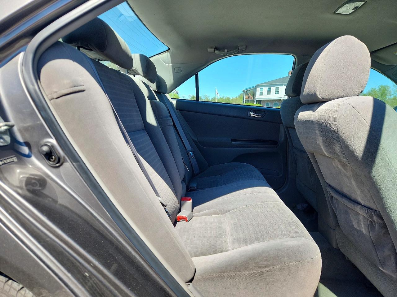 2005 Toyota Camry Le Gray vin: 4T1BE30K35U515812