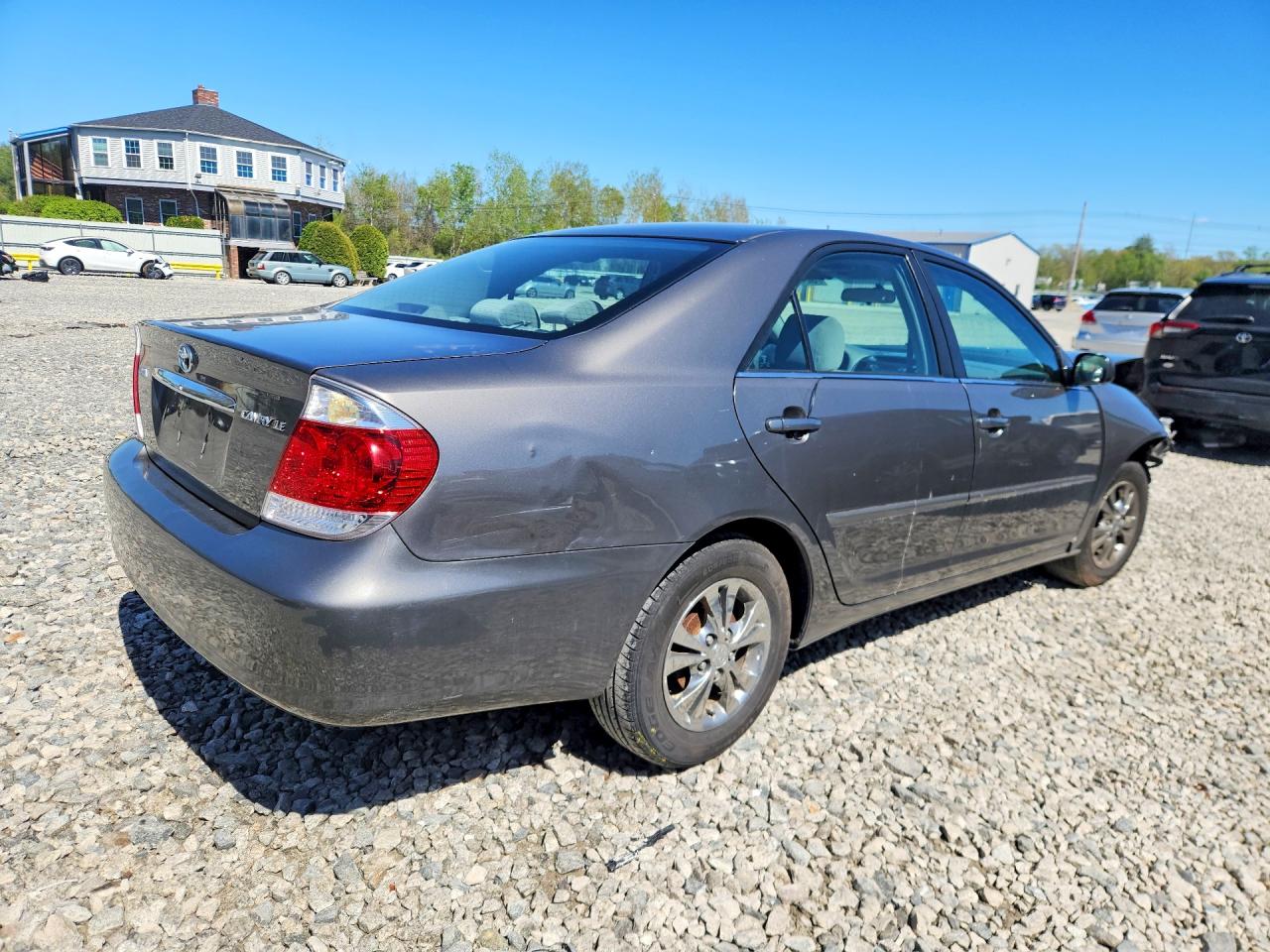 2005 Toyota Camry Le Gray vin: 4T1BE30K35U515812