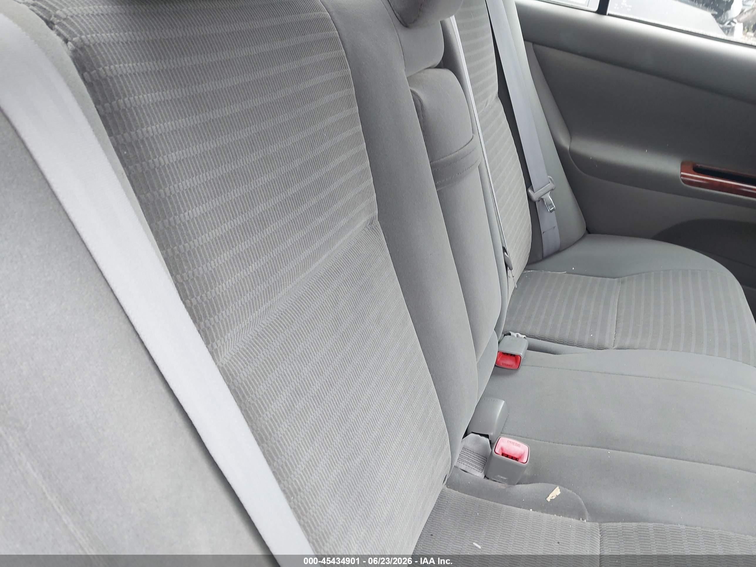 2006 Toyota Camry Xle Silver vin: 4T1BE30K36U125617