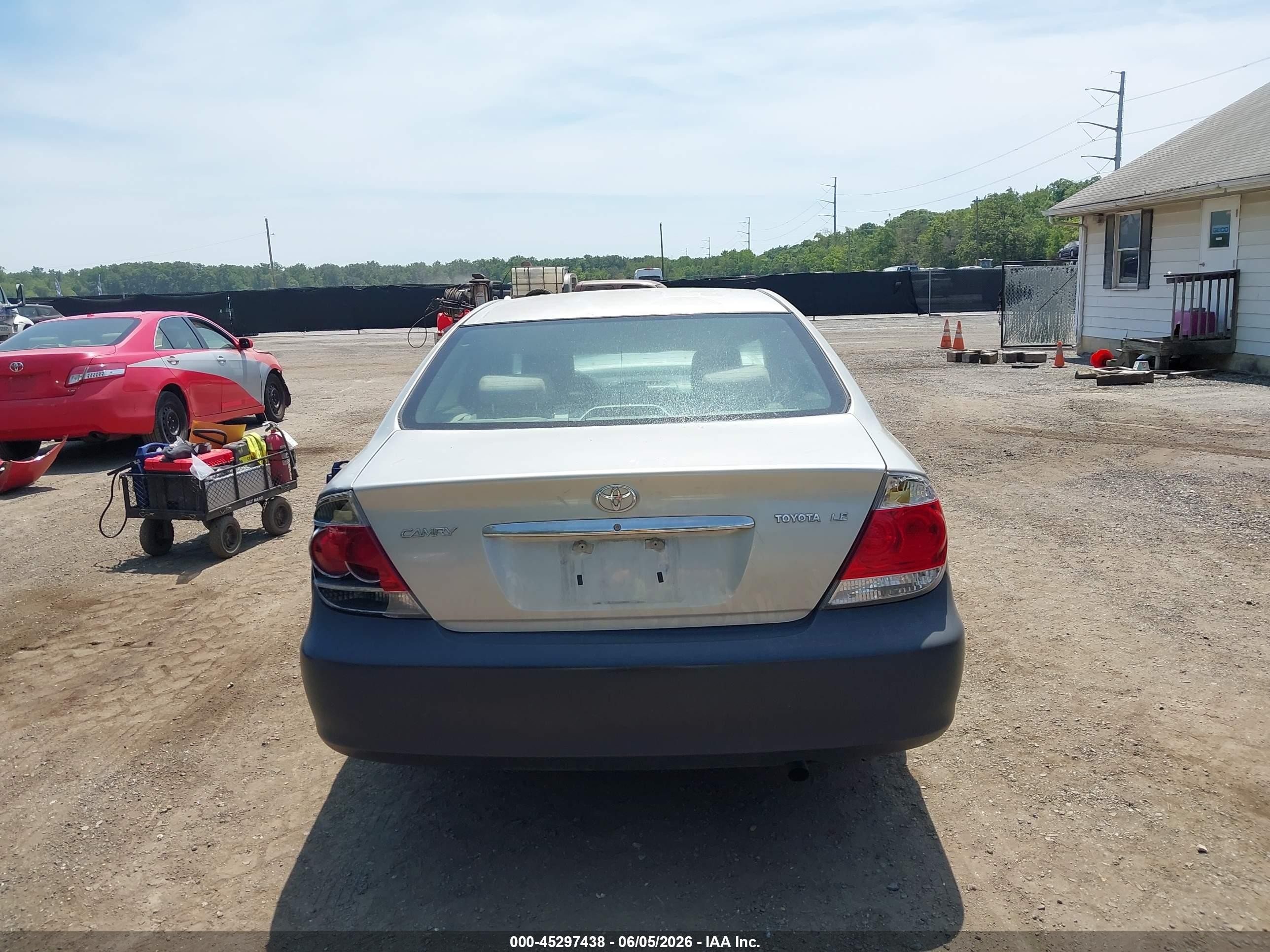 2006 Toyota Camry Le Серебряный vin: 4T1BE30K36U161758