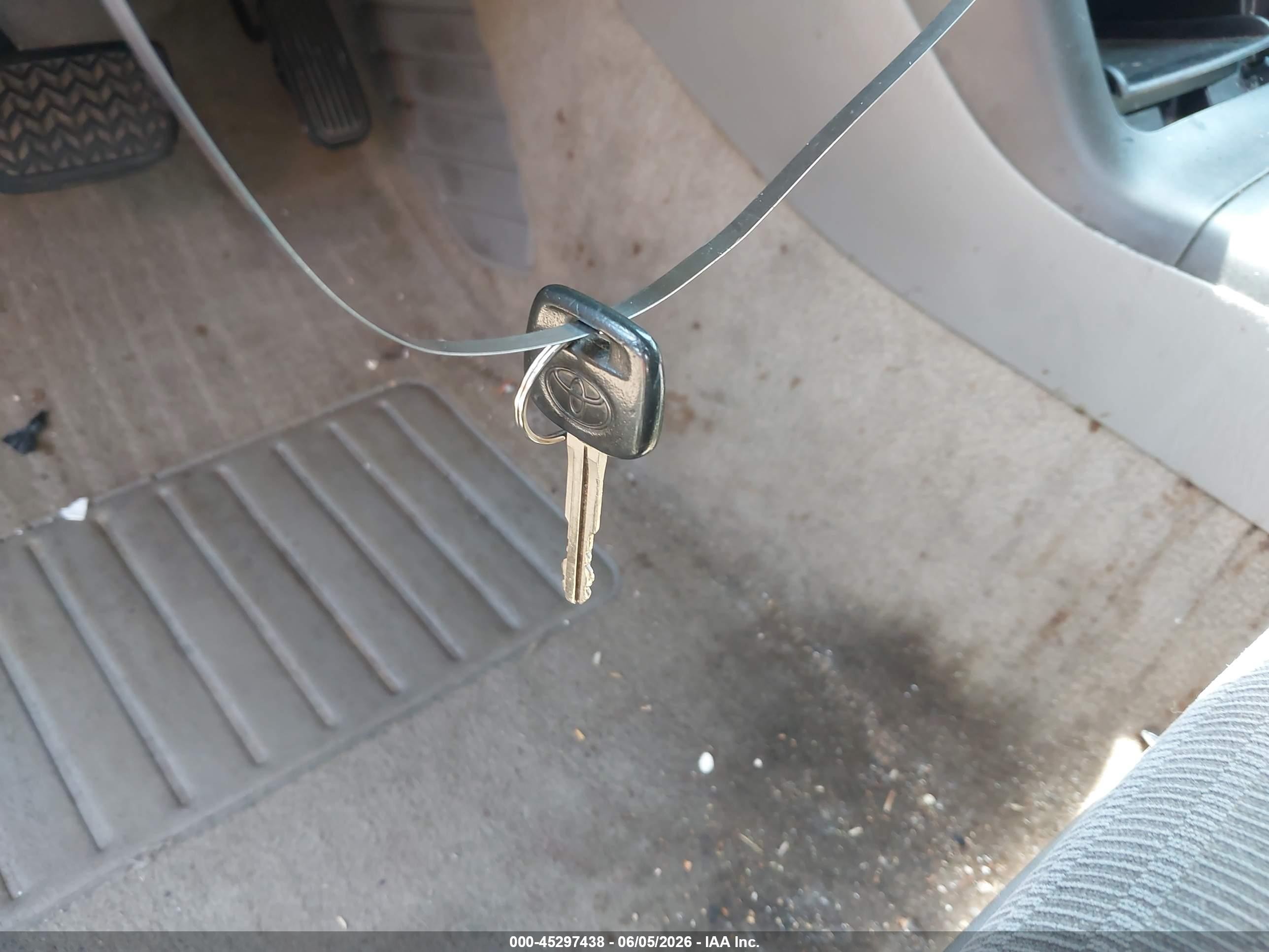 2006 Toyota Camry Le Серебряный vin: 4T1BE30K36U161758