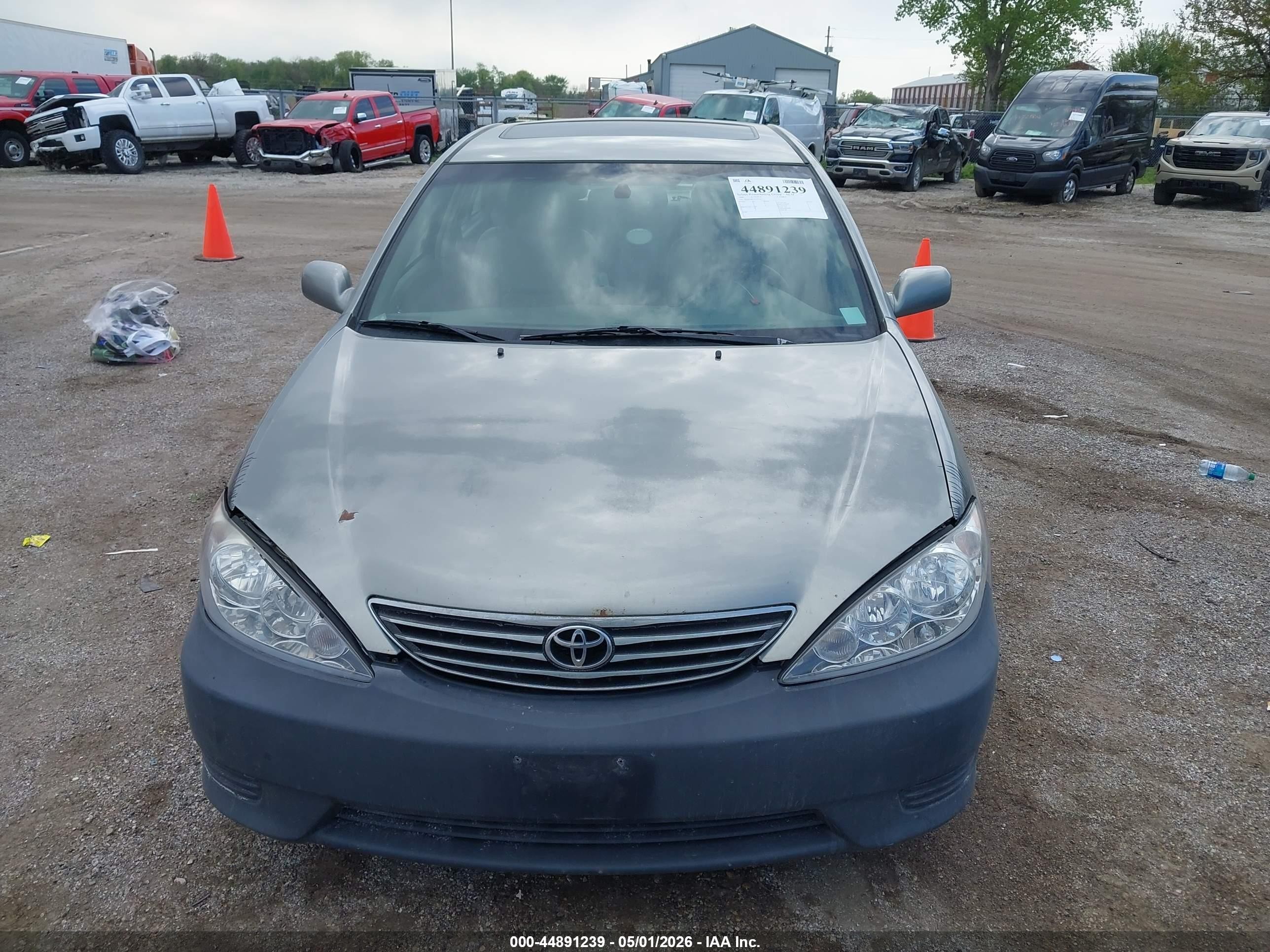 2006 Toyota Camry Xle Серый vin: 4T1BE30K36U654582