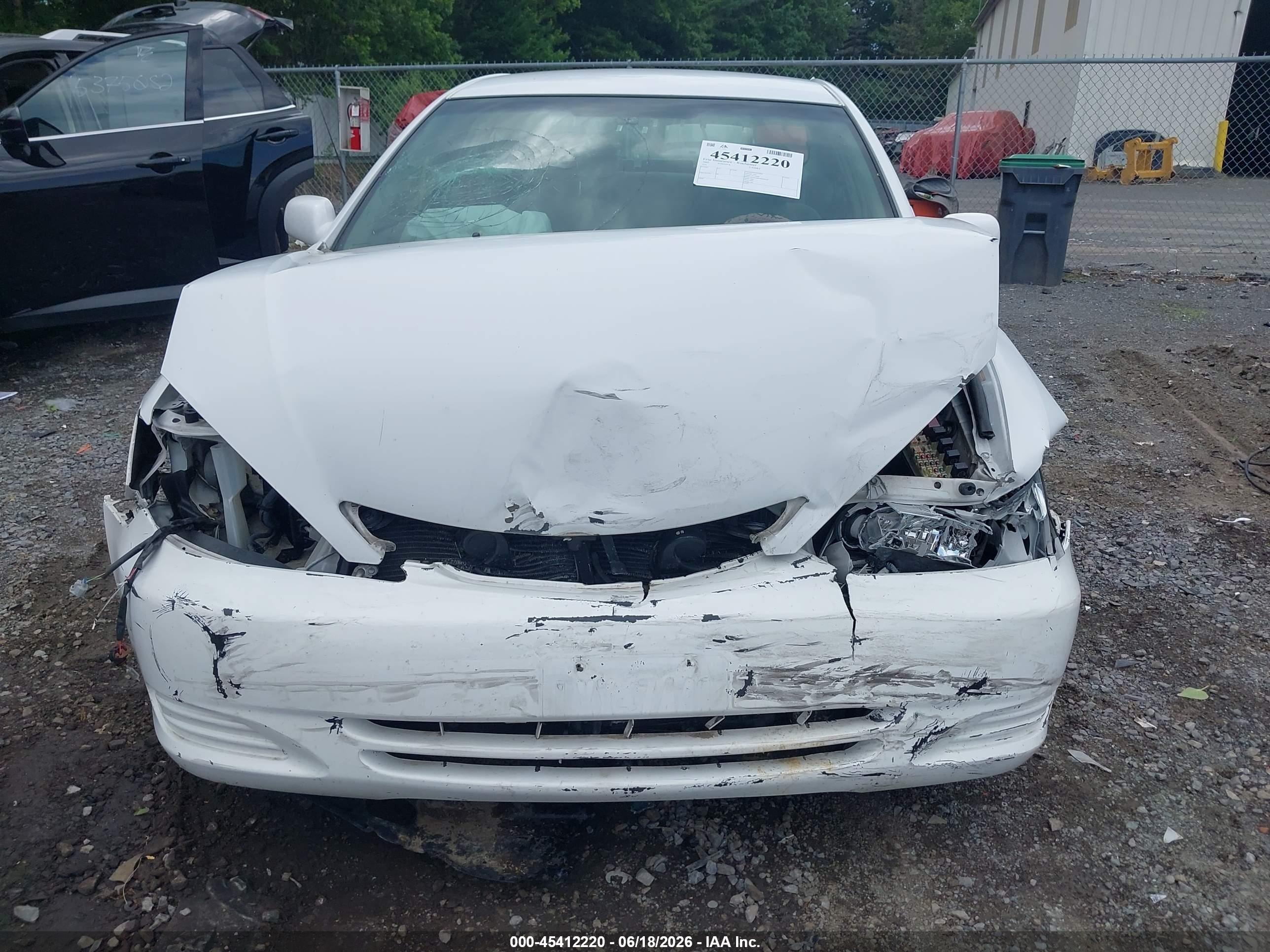 2002 Toyota Camry Le/xle/se White vin: 4T1BE30K42U505575