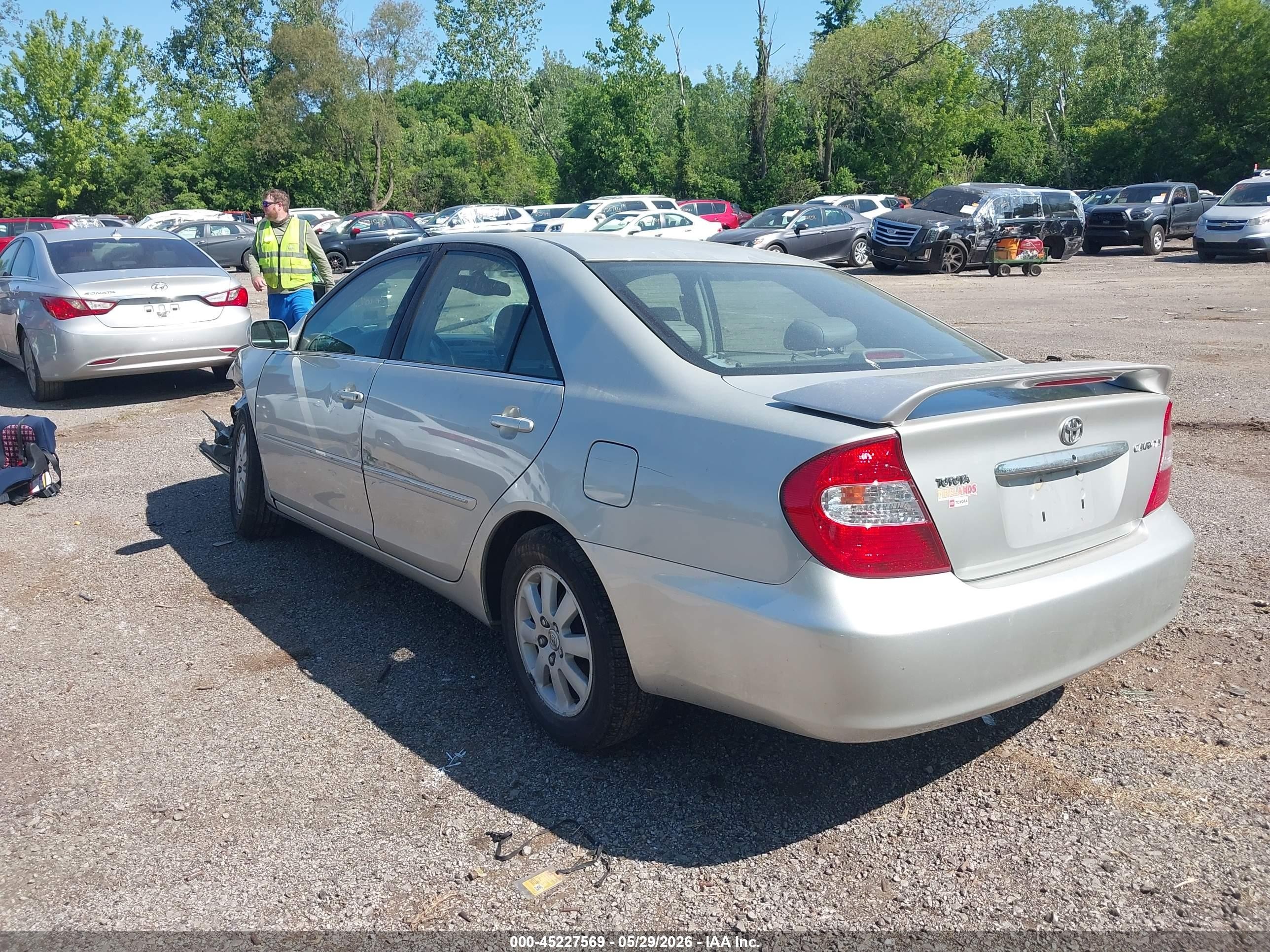 2003 Toyota Camry Xle Серебряный vin: 4T1BE30K43U733030