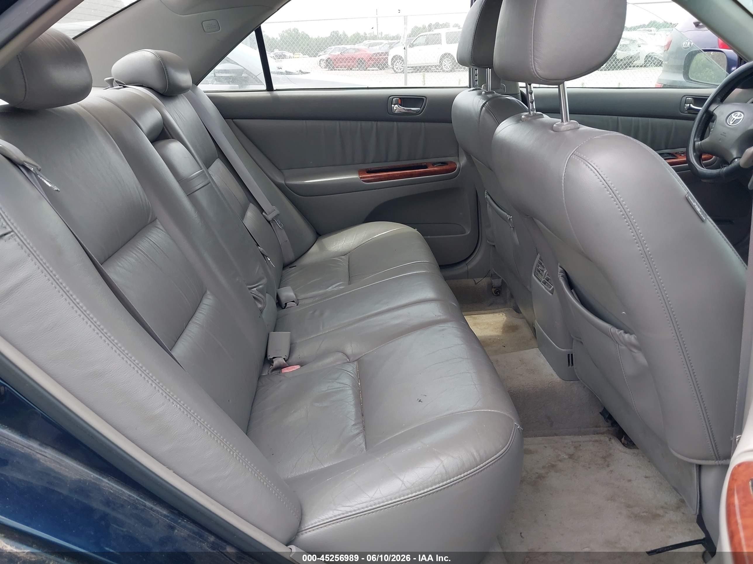 2004 Toyota Camry Xle Blue vin: 4T1BE30K44U288340