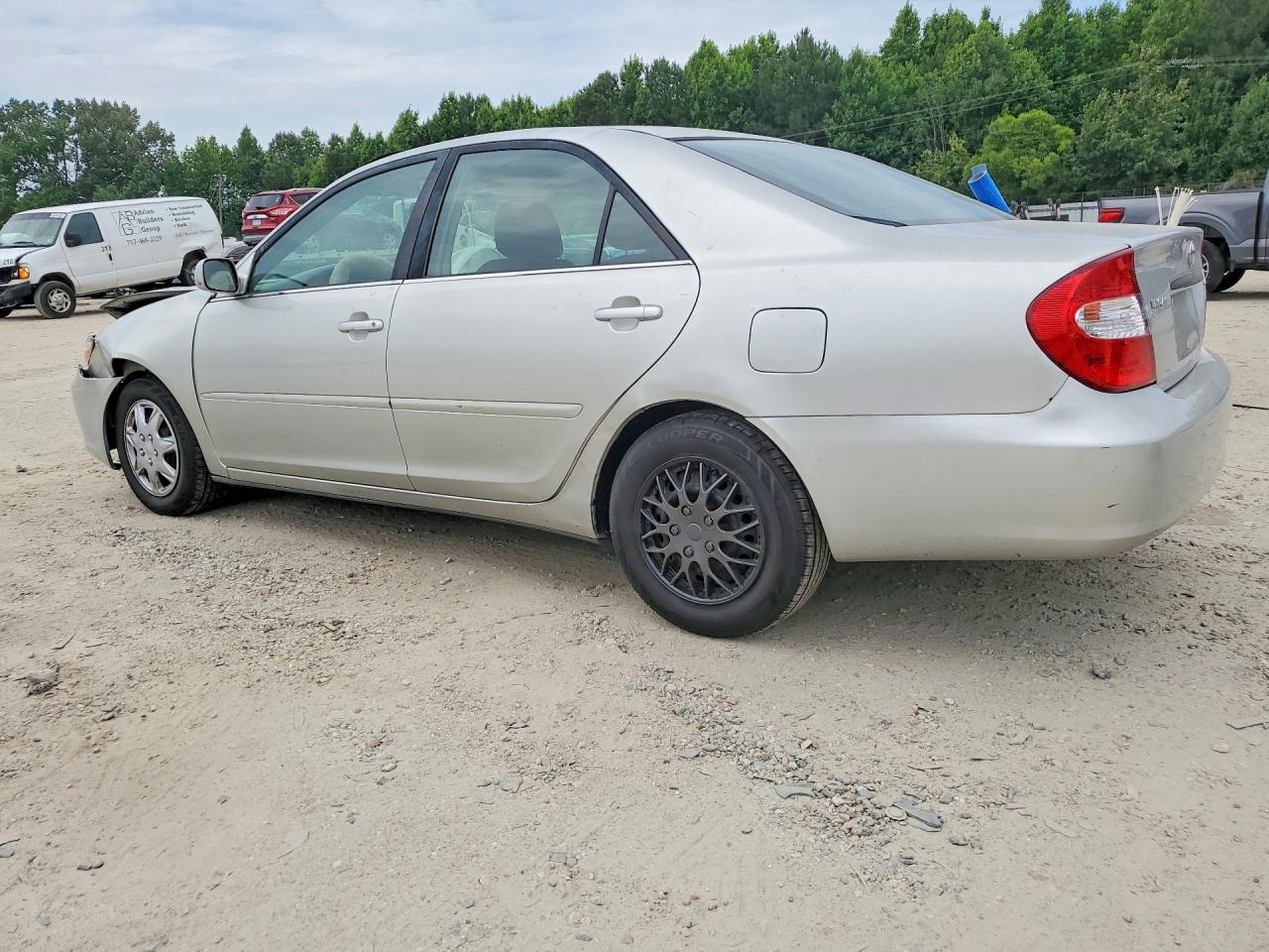 2004 Toyota Camry Le Silver vin: 4T1BE30K44U916512