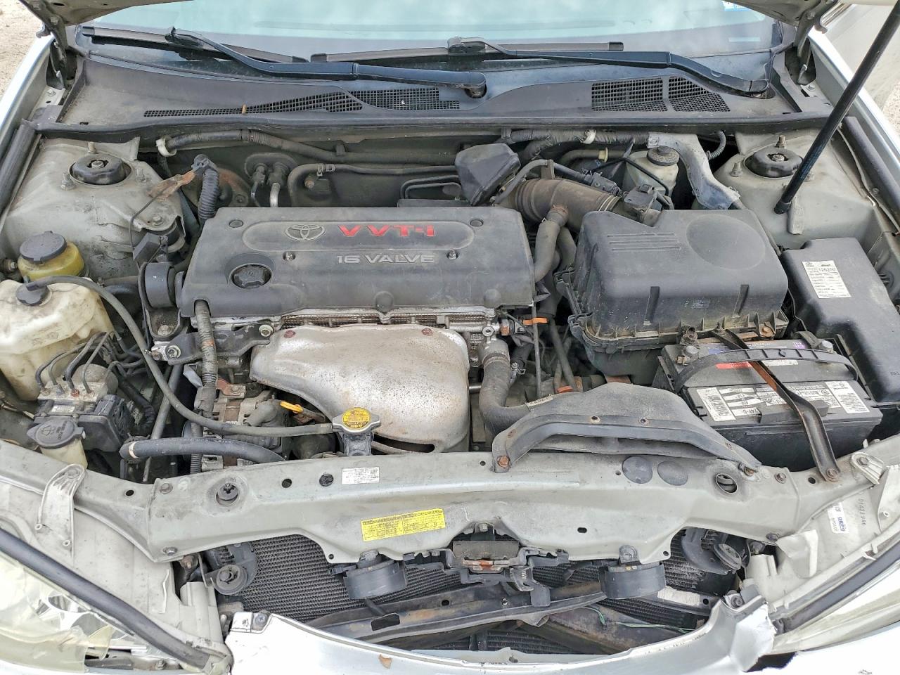 2004 Toyota Camry Le Silver vin: 4T1BE30K44U916512