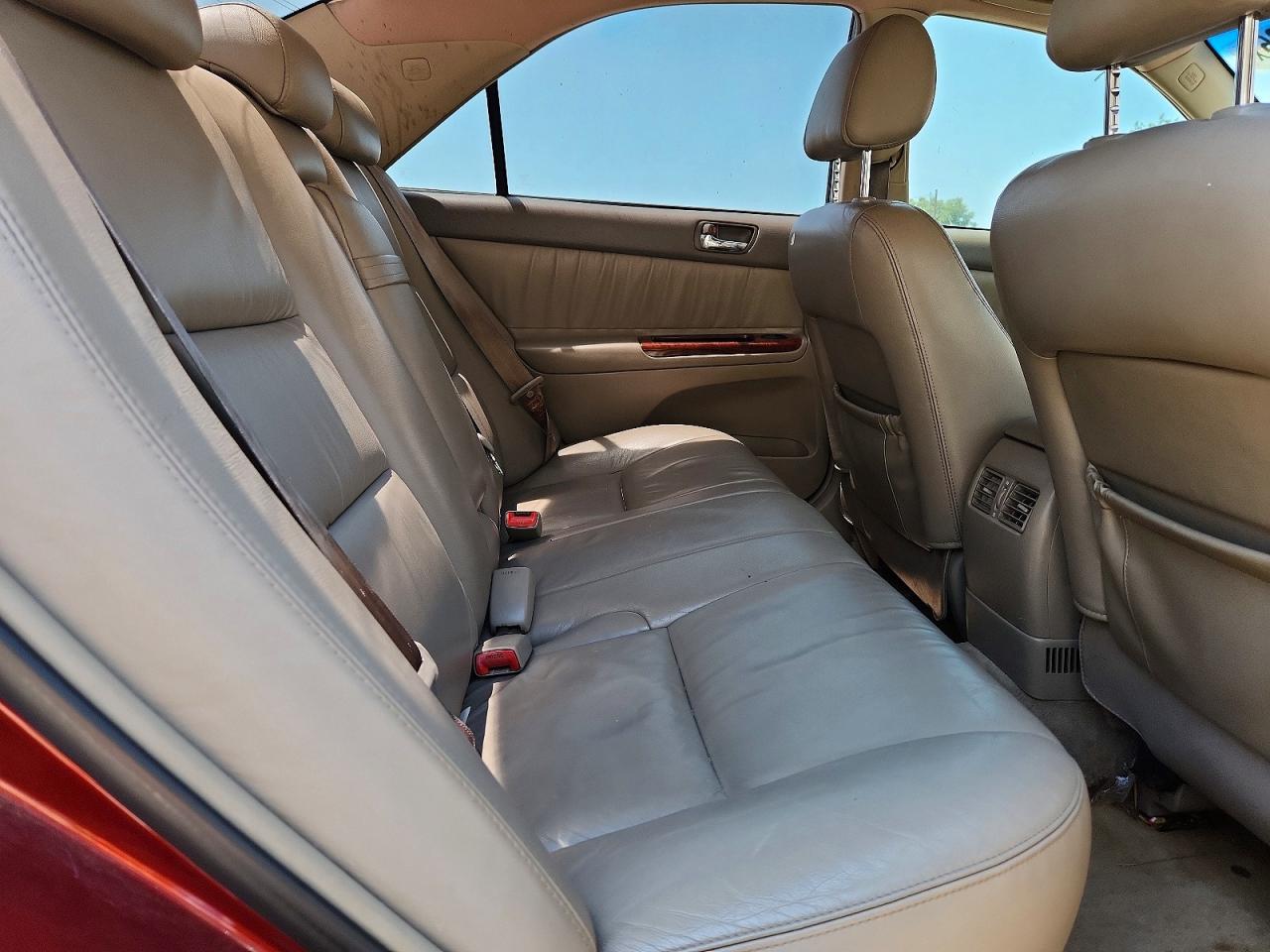 2005 Toyota Camry Xle Красный vin: 4T1BE30K45U004528
