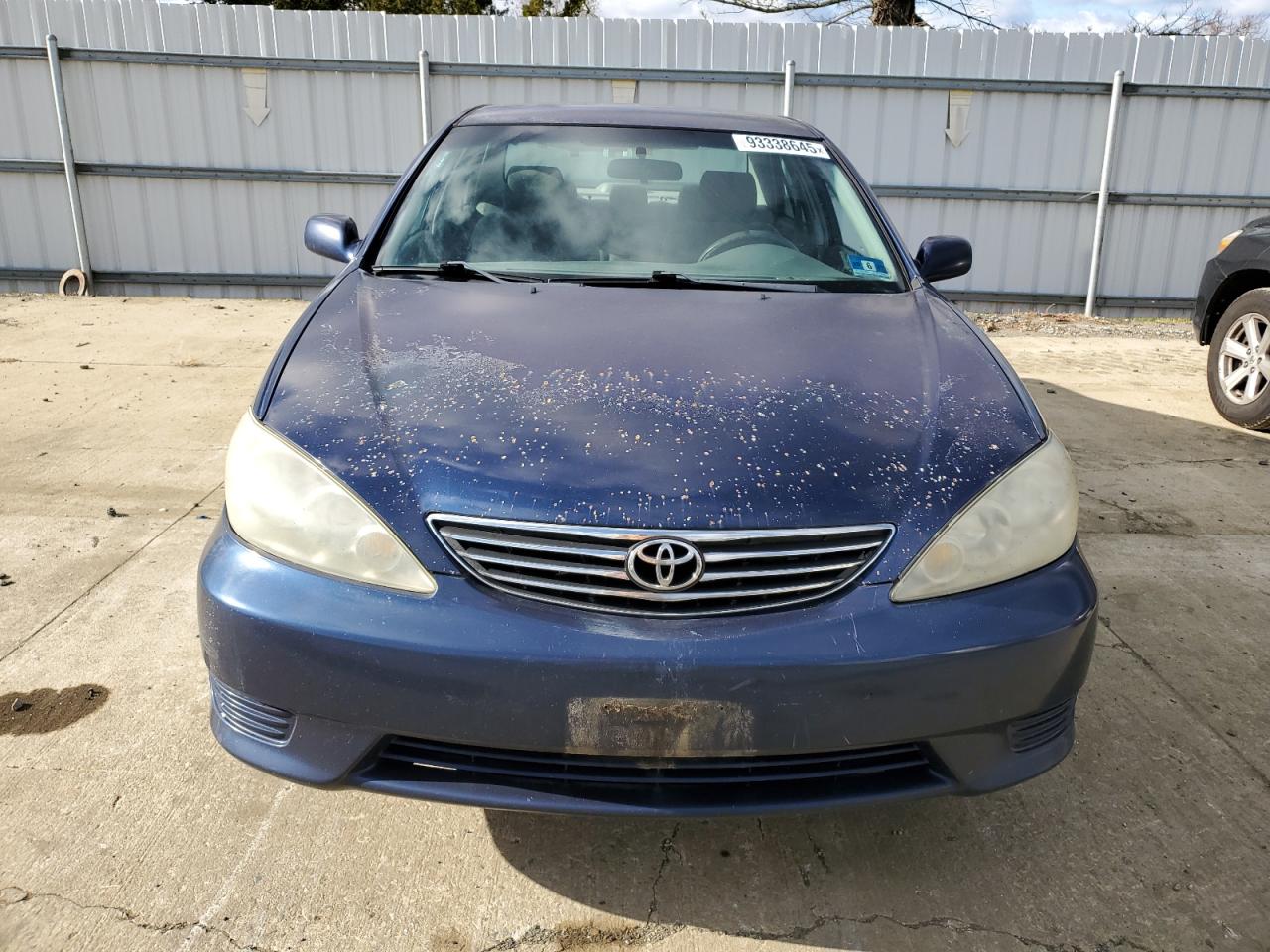 2005 Toyota Camry Le Blue vin: 4T1BE30K45U089578