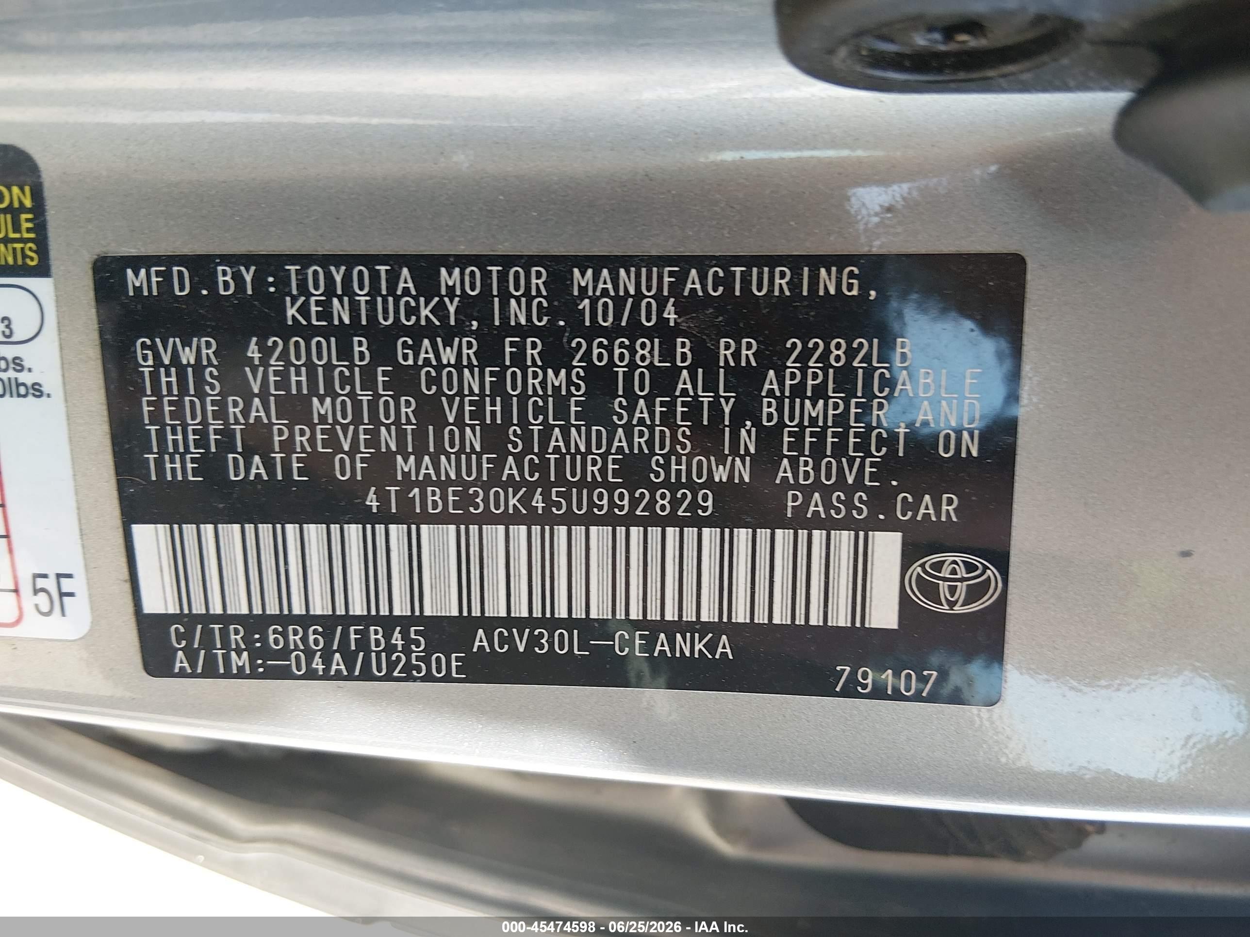 2005 Toyota Camry Le Silver vin: 4T1BE30K45U992829