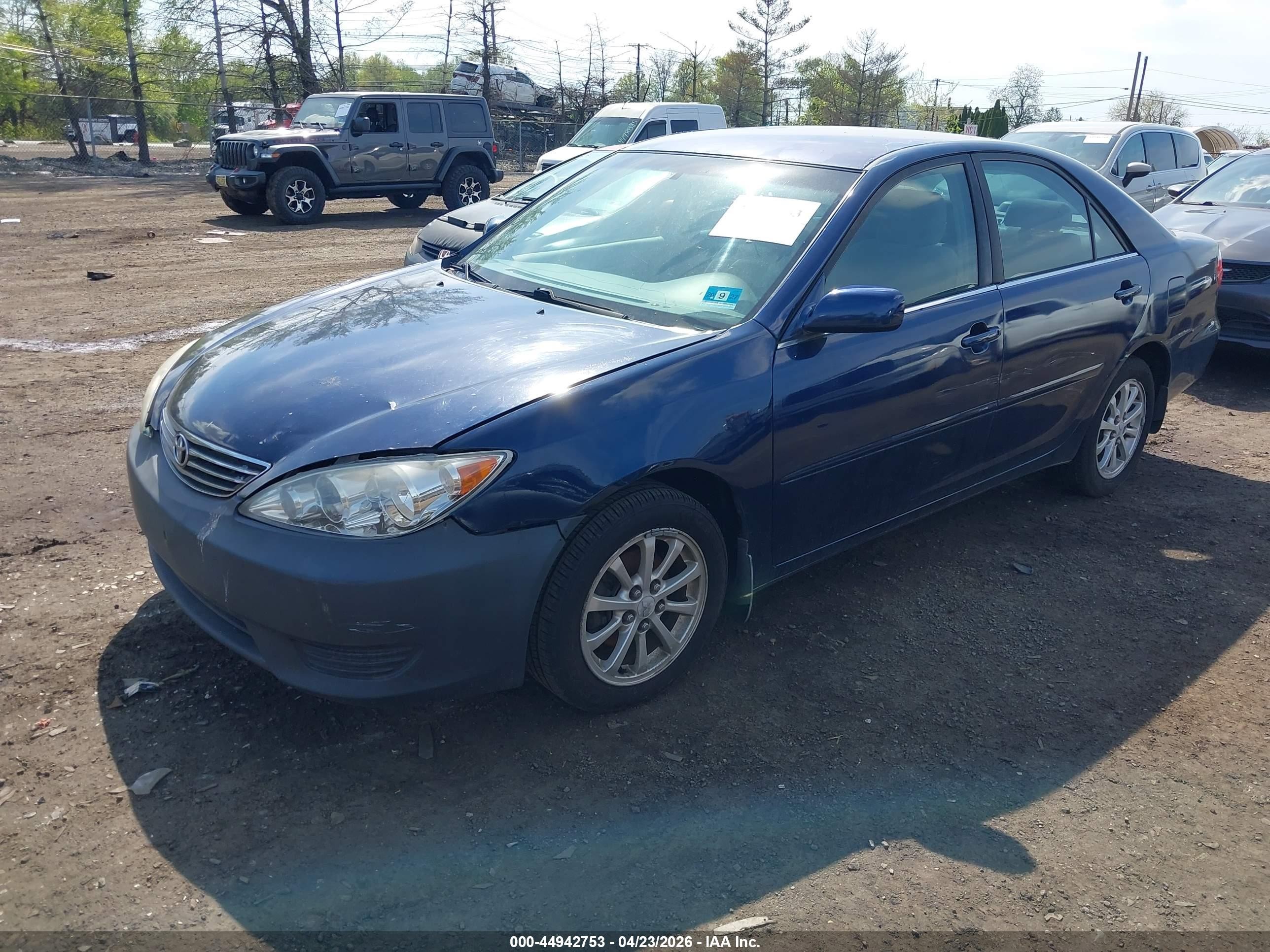 2006 Toyota Camry Le Blue vin: 4T1BE30K46U127456