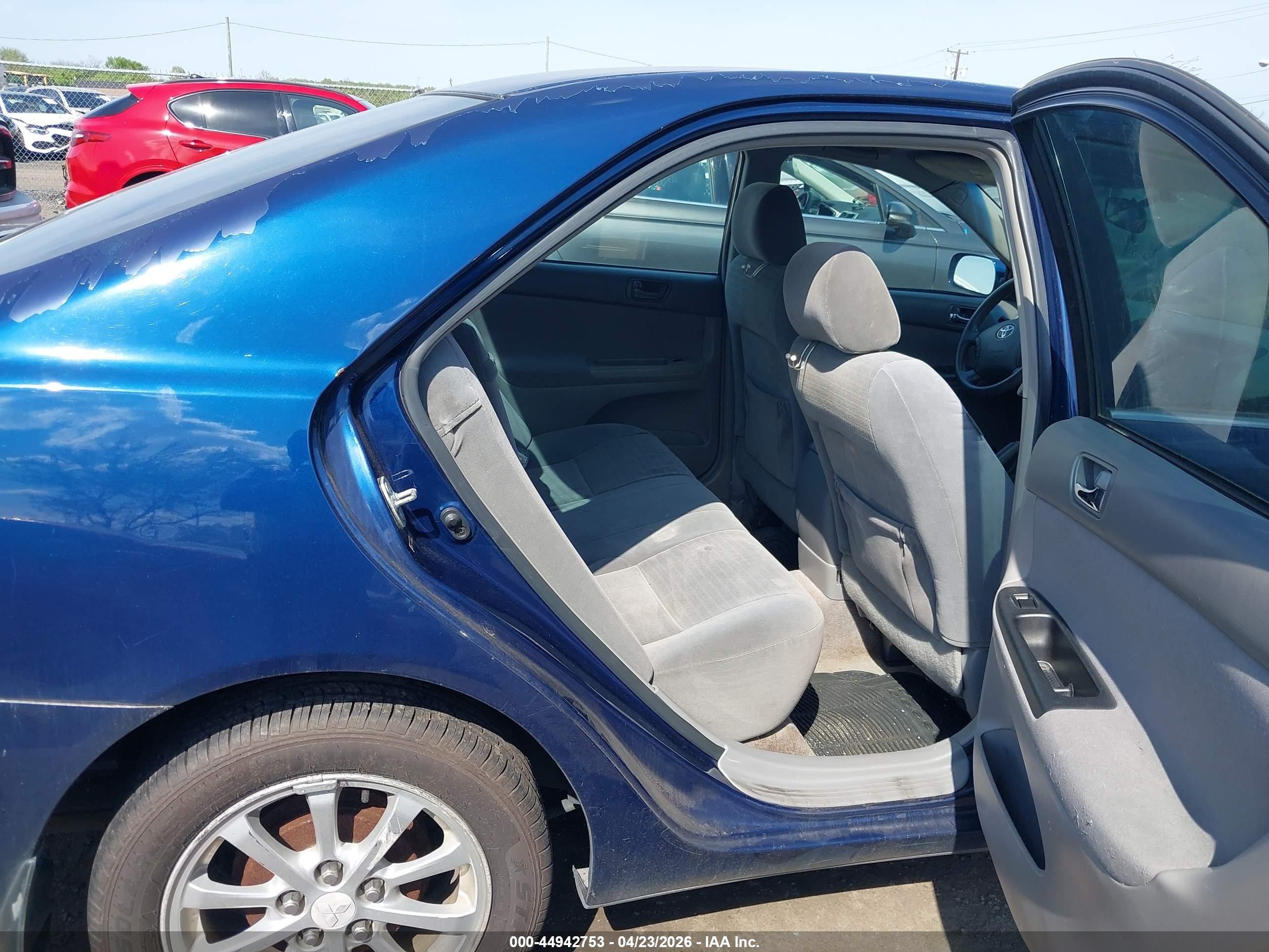 2006 Toyota Camry Le Blue vin: 4T1BE30K46U127456