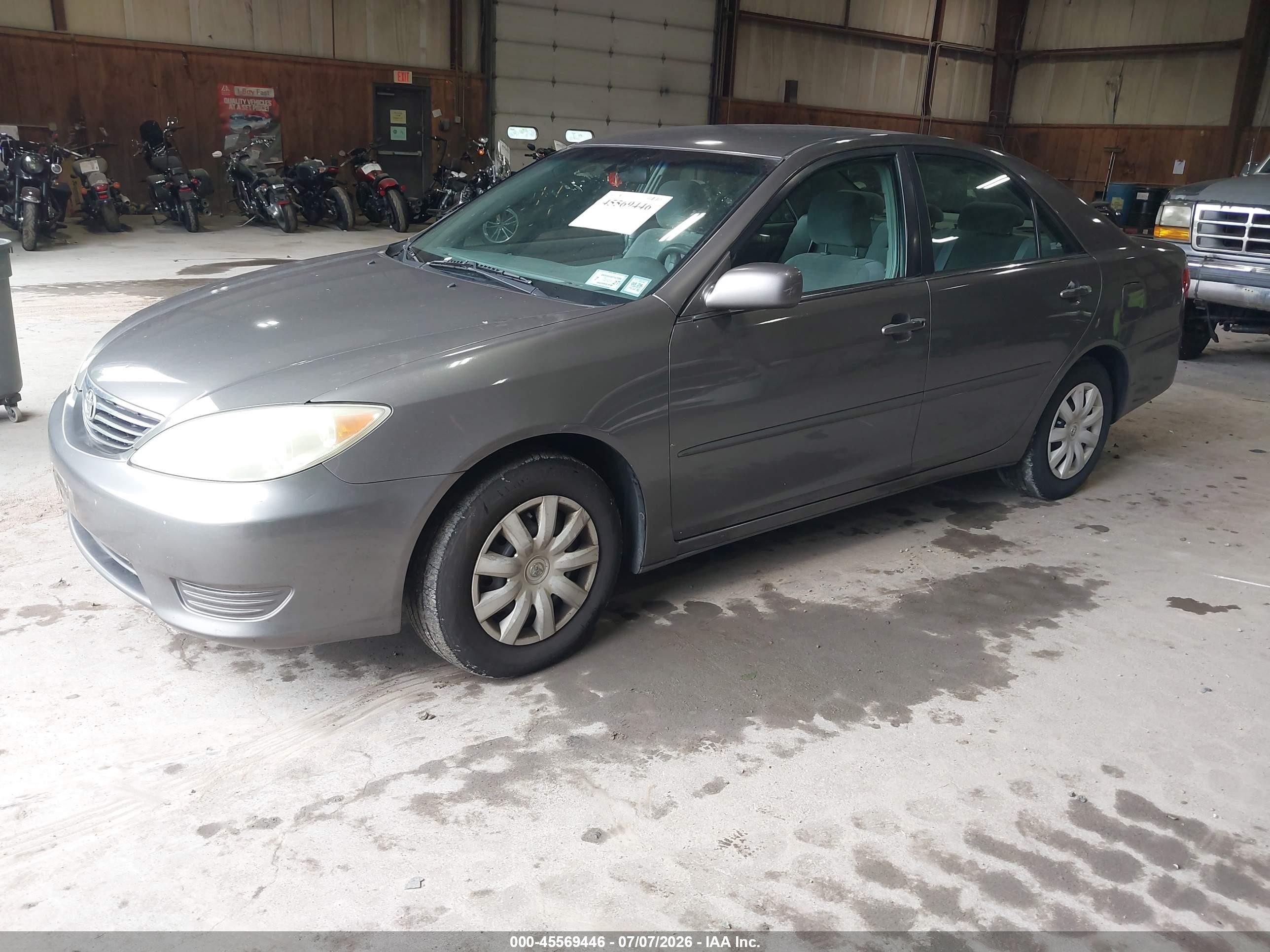 2006 Toyota Camry Le Gray vin: 4T1BE30K46U674047