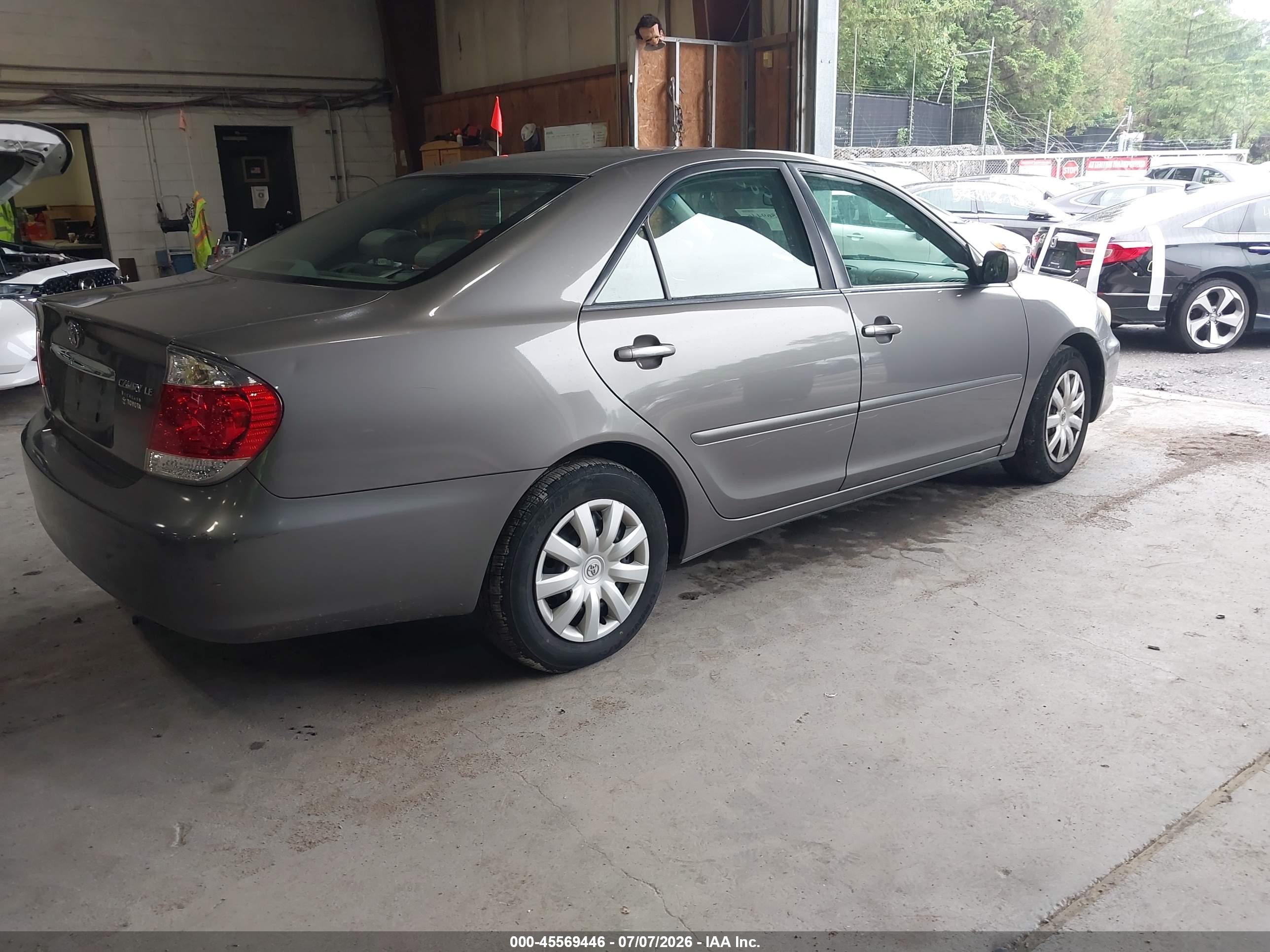 2006 Toyota Camry Le Gray vin: 4T1BE30K46U674047