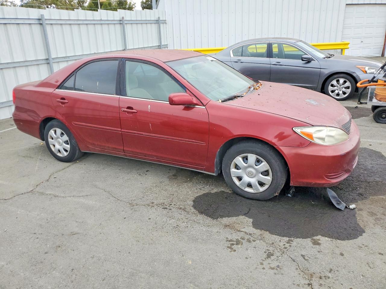2002 Toyota Camry Le Бордовый vin: 4T1BE30K52U001178