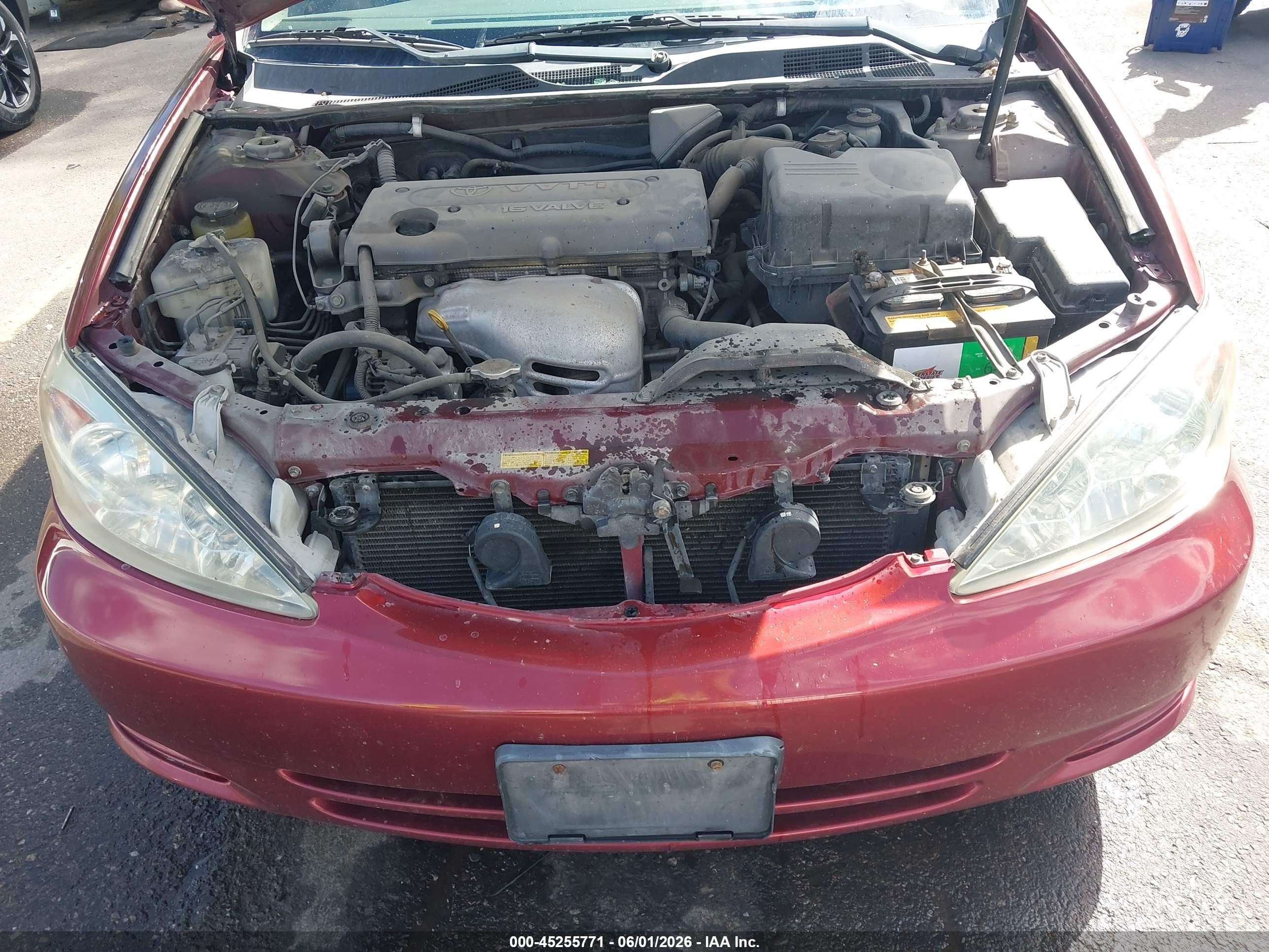 2002 Toyota Camry Le Red vin: 4T1BE30K52U579779