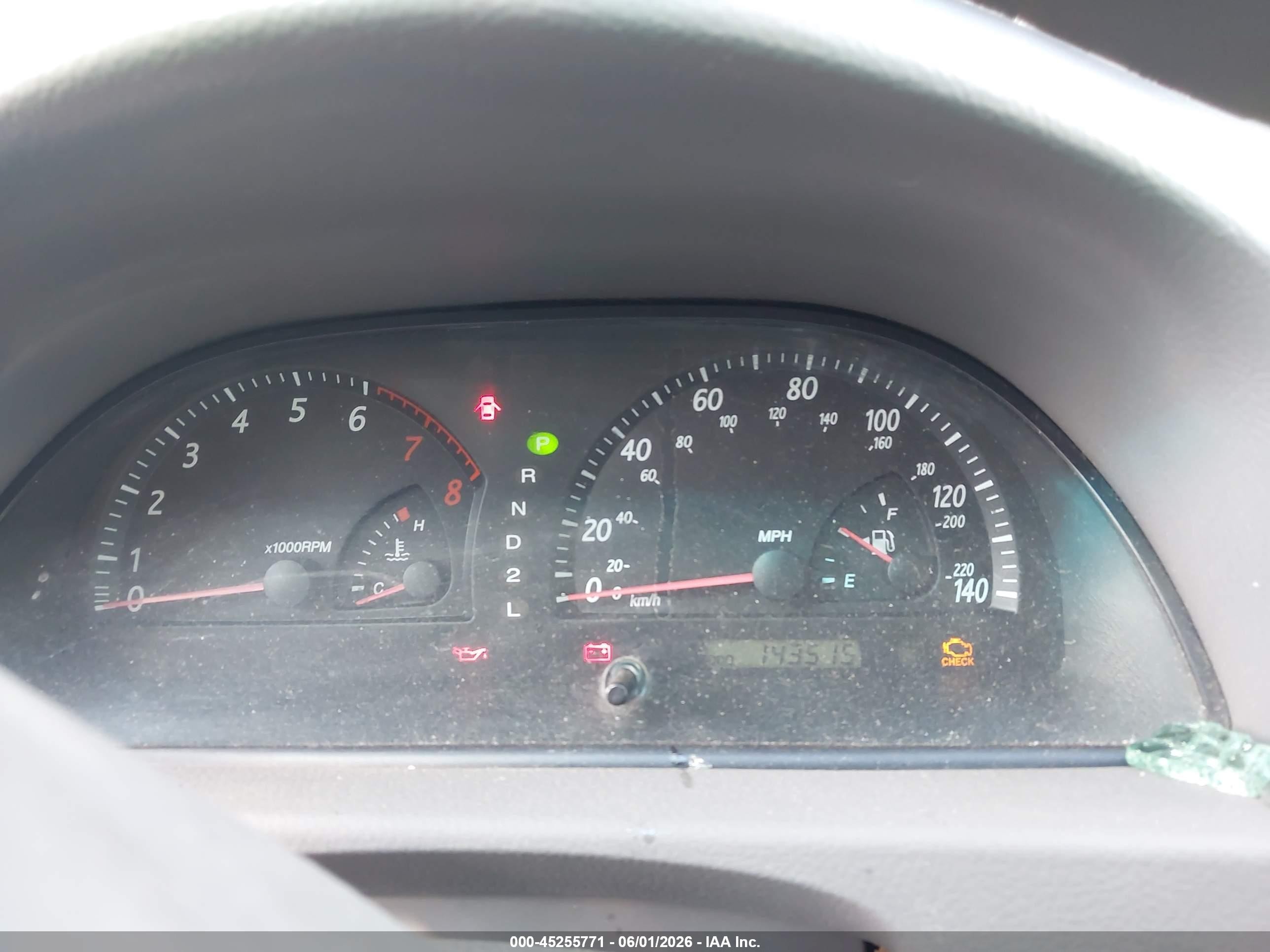 2002 Toyota Camry Le Red vin: 4T1BE30K52U579779
