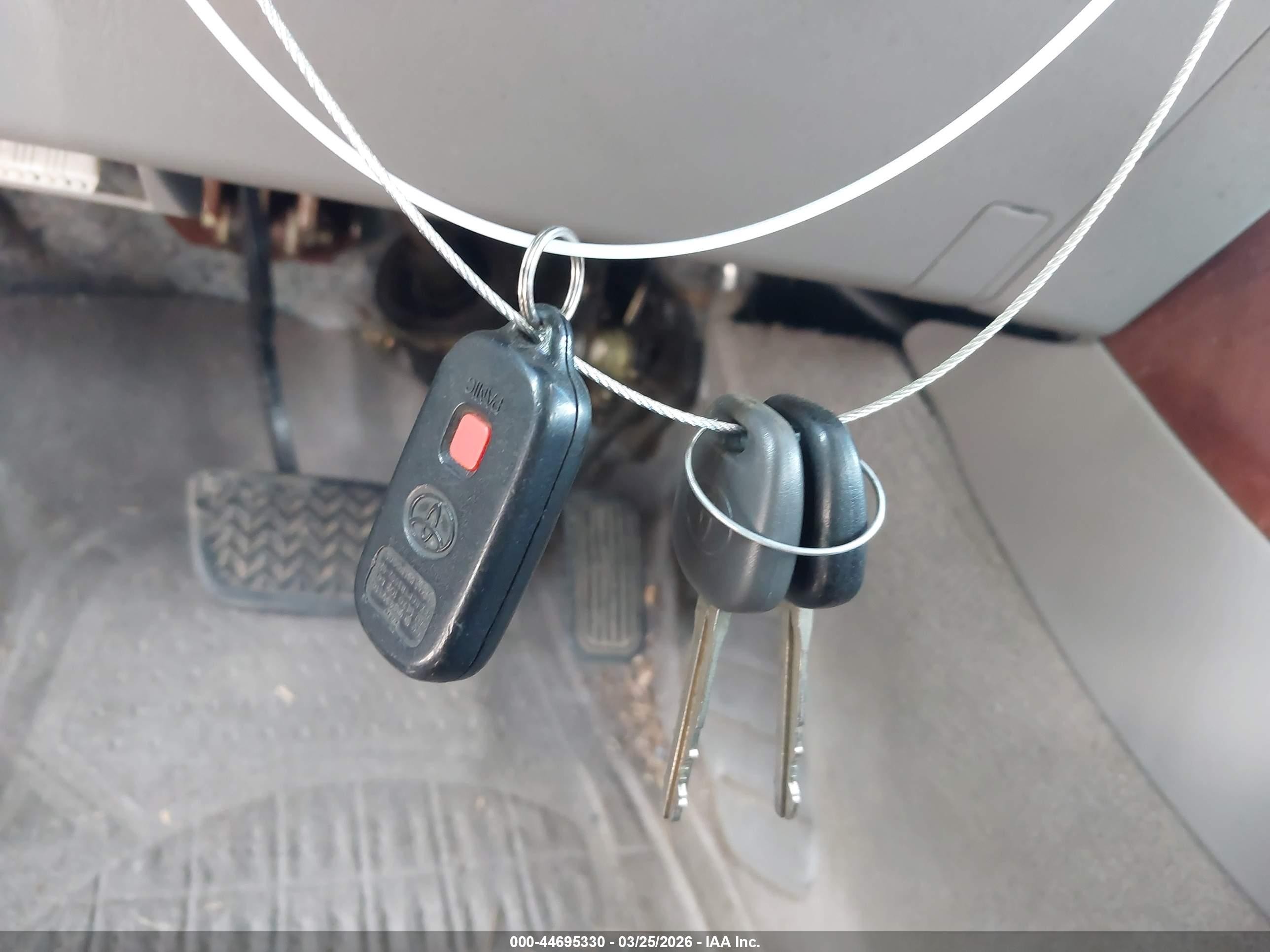 2003 Toyota Camry Xle Dark Blue vin: 4T1BE30K53U177777