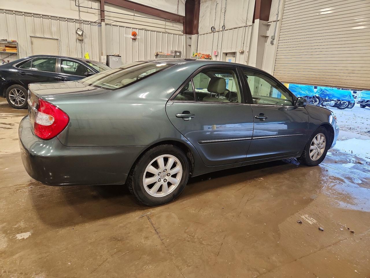 2004 Toyota Camry Xle Green vin: 4T1BE30K54U304500