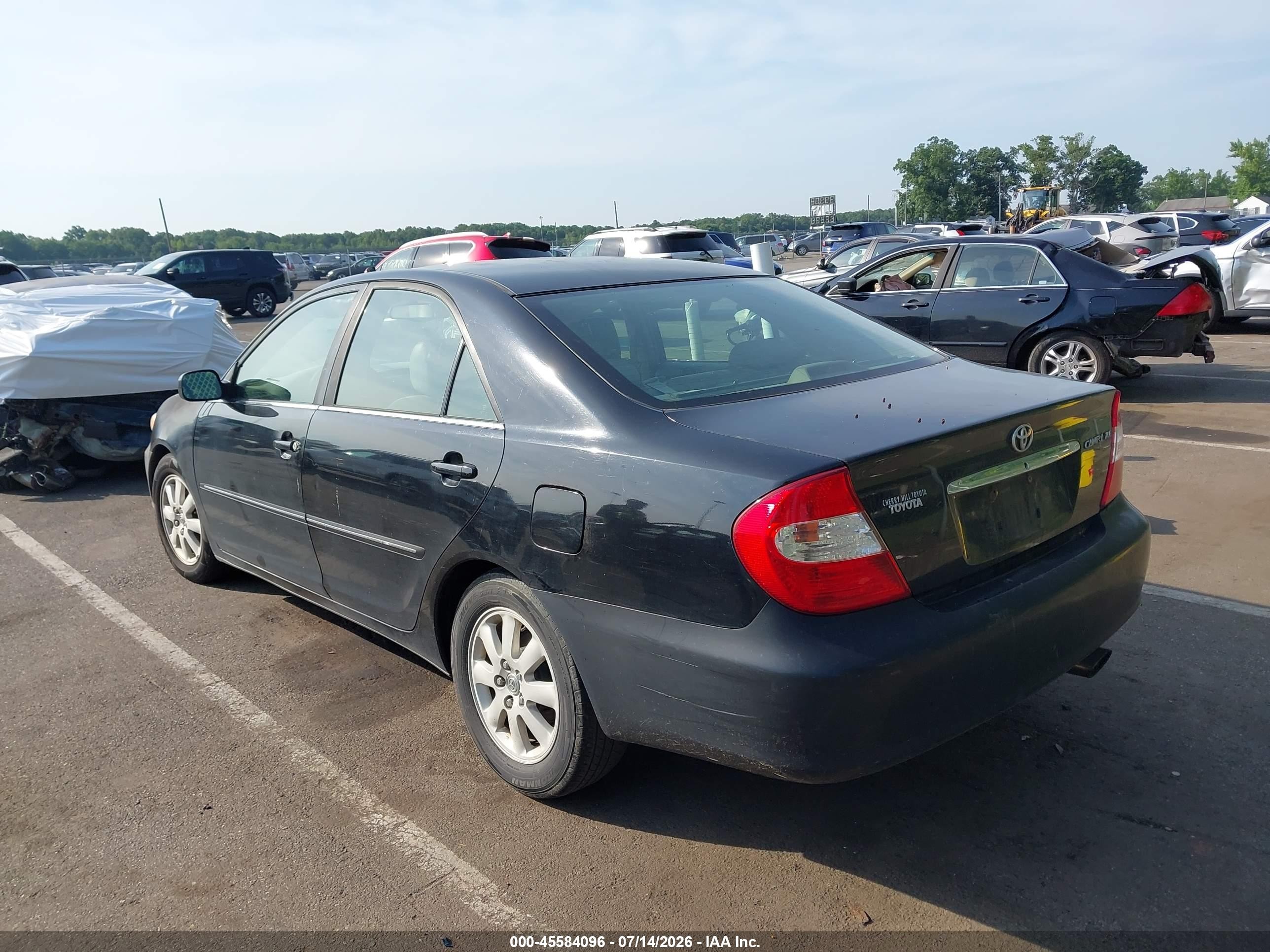 2004 Toyota Camry Xle Черный vin: 4T1BE30K54U349968