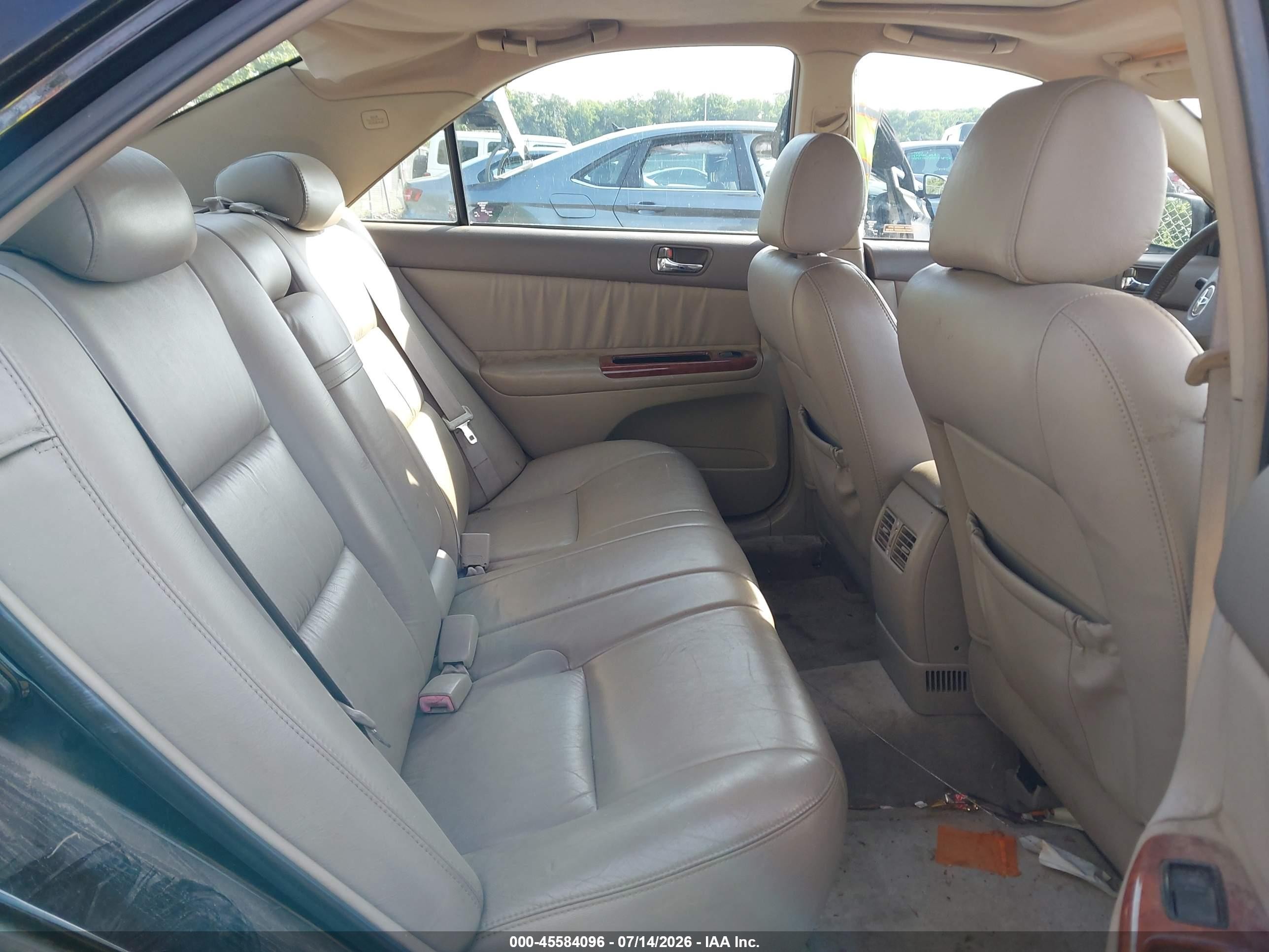 2004 Toyota Camry Xle Черный vin: 4T1BE30K54U349968
