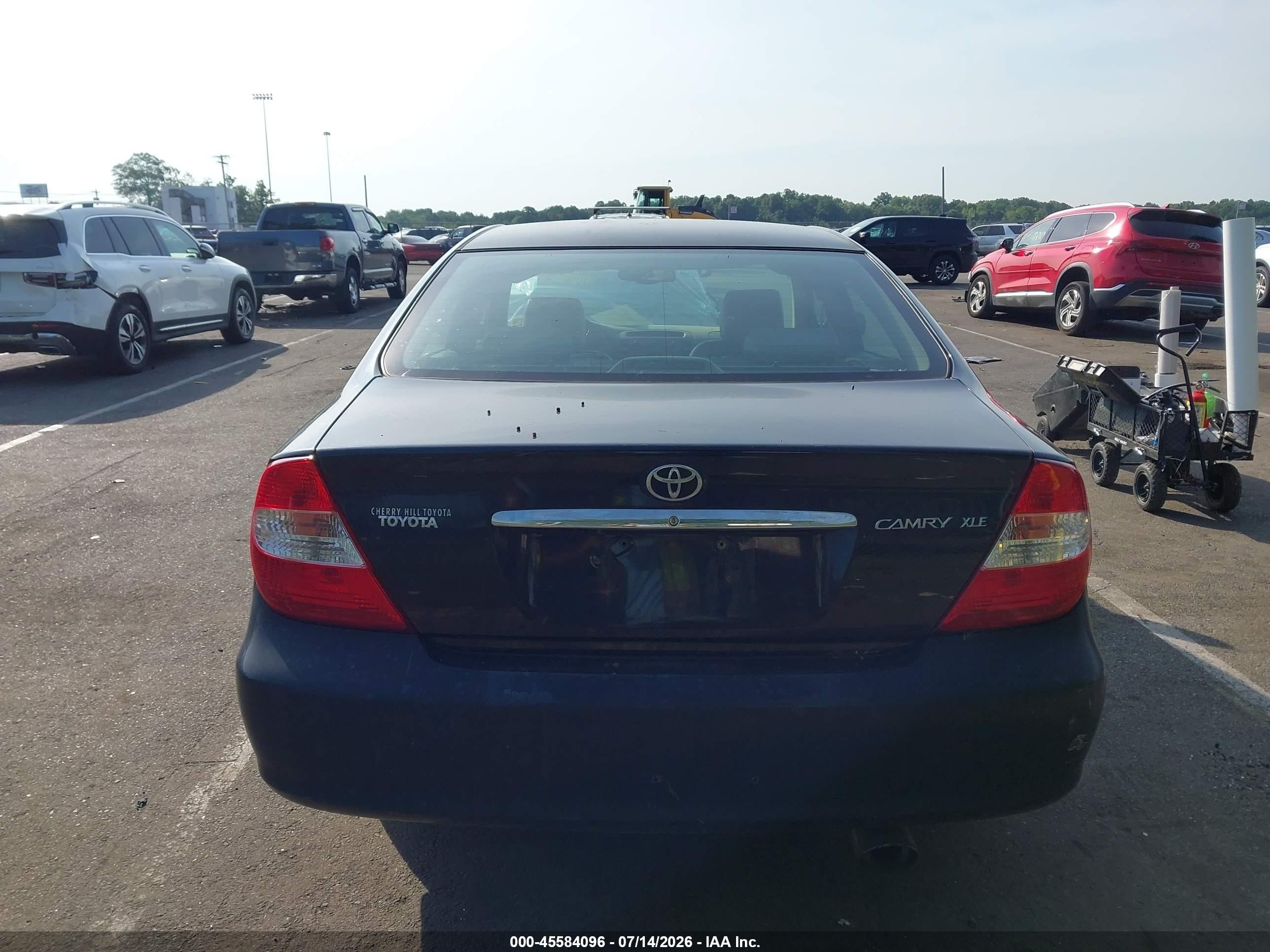 2004 Toyota Camry Xle Черный vin: 4T1BE30K54U349968