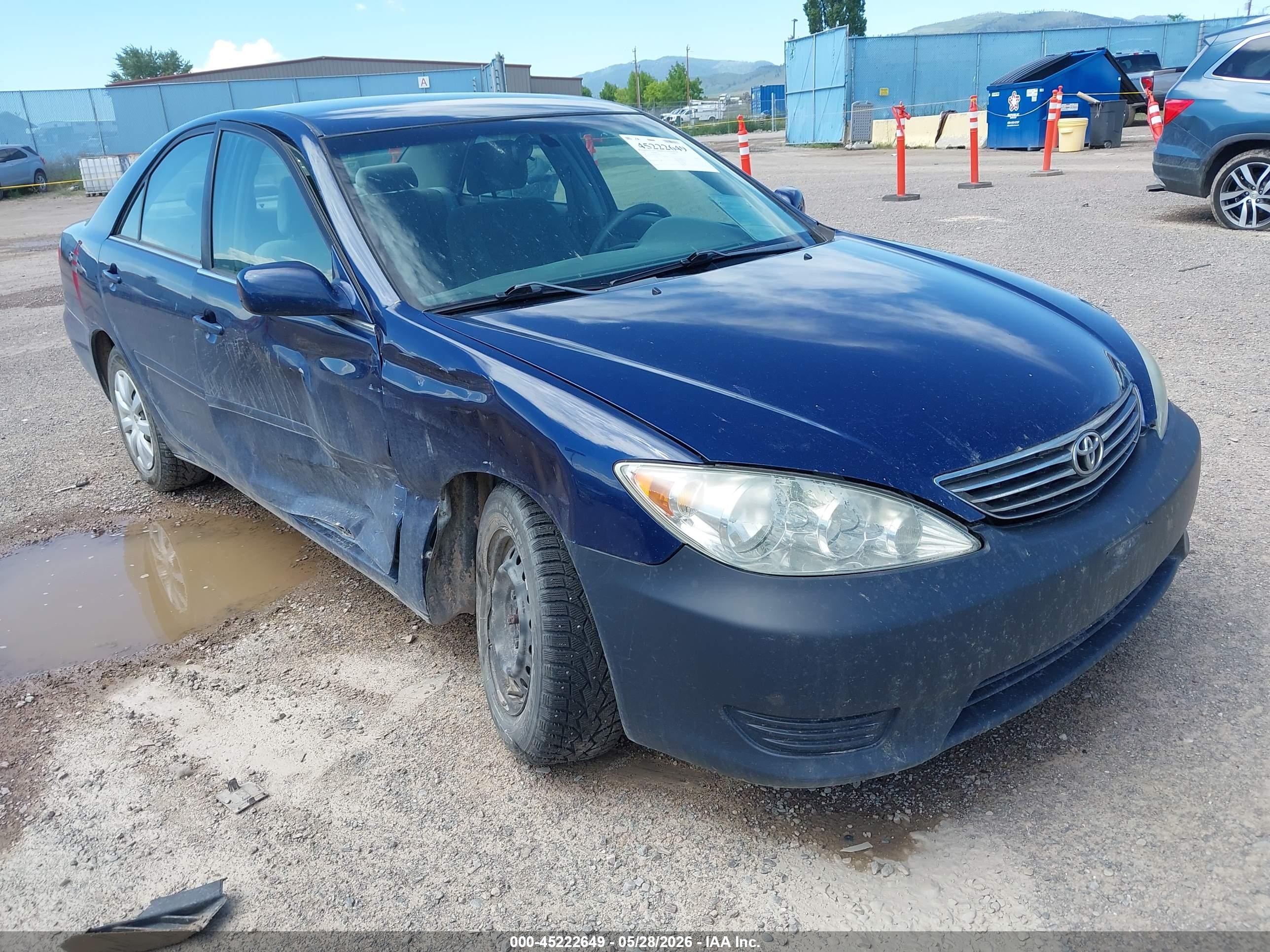 2005 Toyota Camry Le Blue vin: 4T1BE30K55U035593