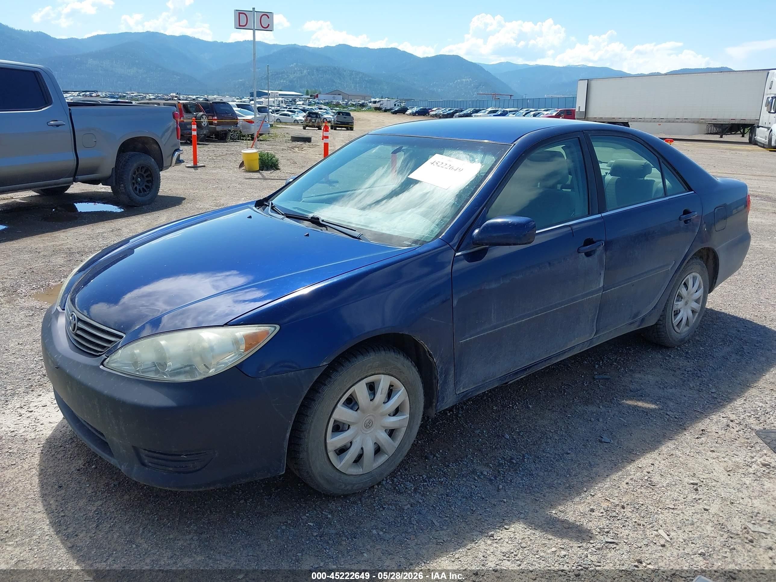 2005 Toyota Camry Le Blue vin: 4T1BE30K55U035593