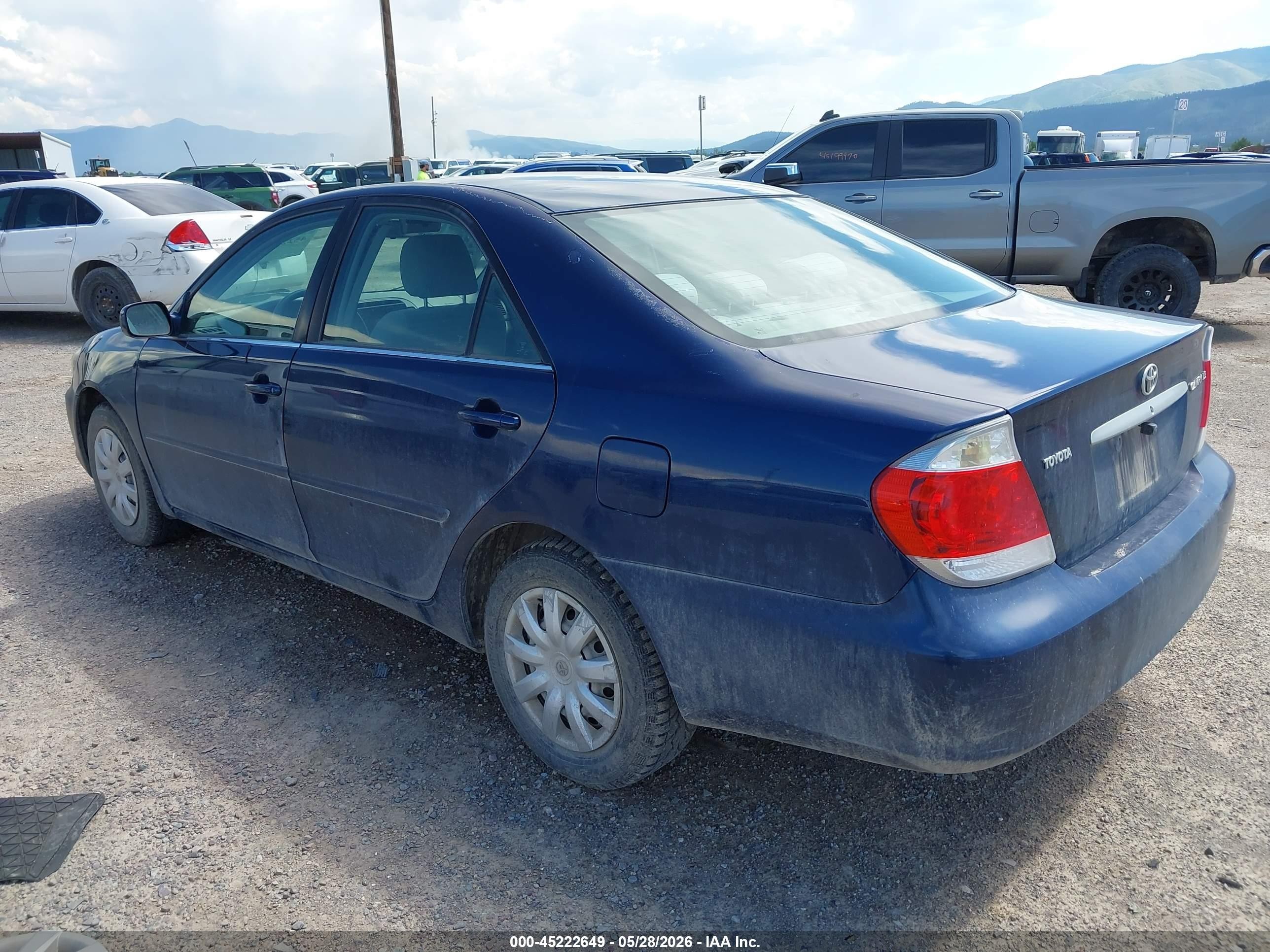 2005 Toyota Camry Le Blue vin: 4T1BE30K55U035593