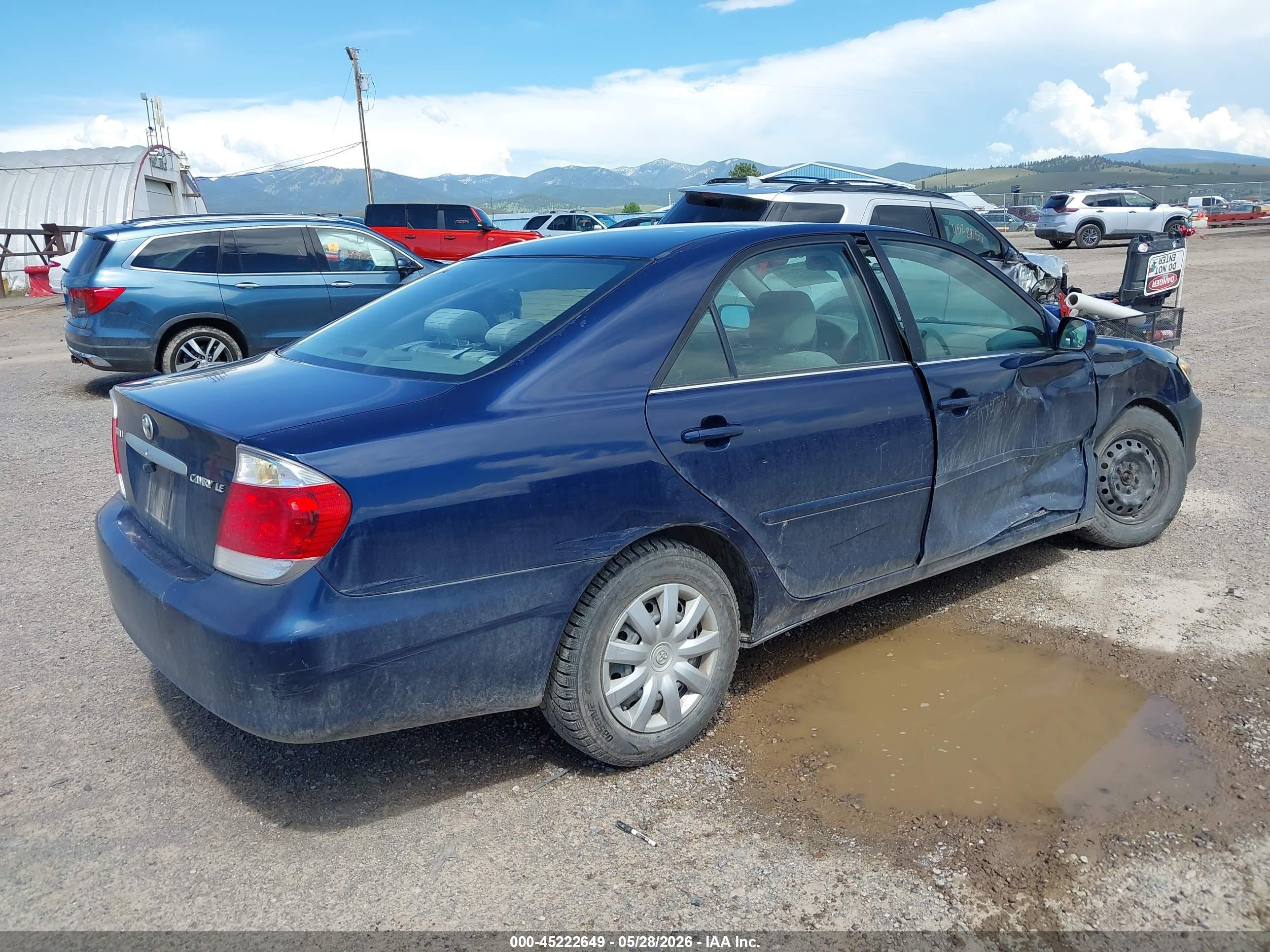 2005 Toyota Camry Le Blue vin: 4T1BE30K55U035593