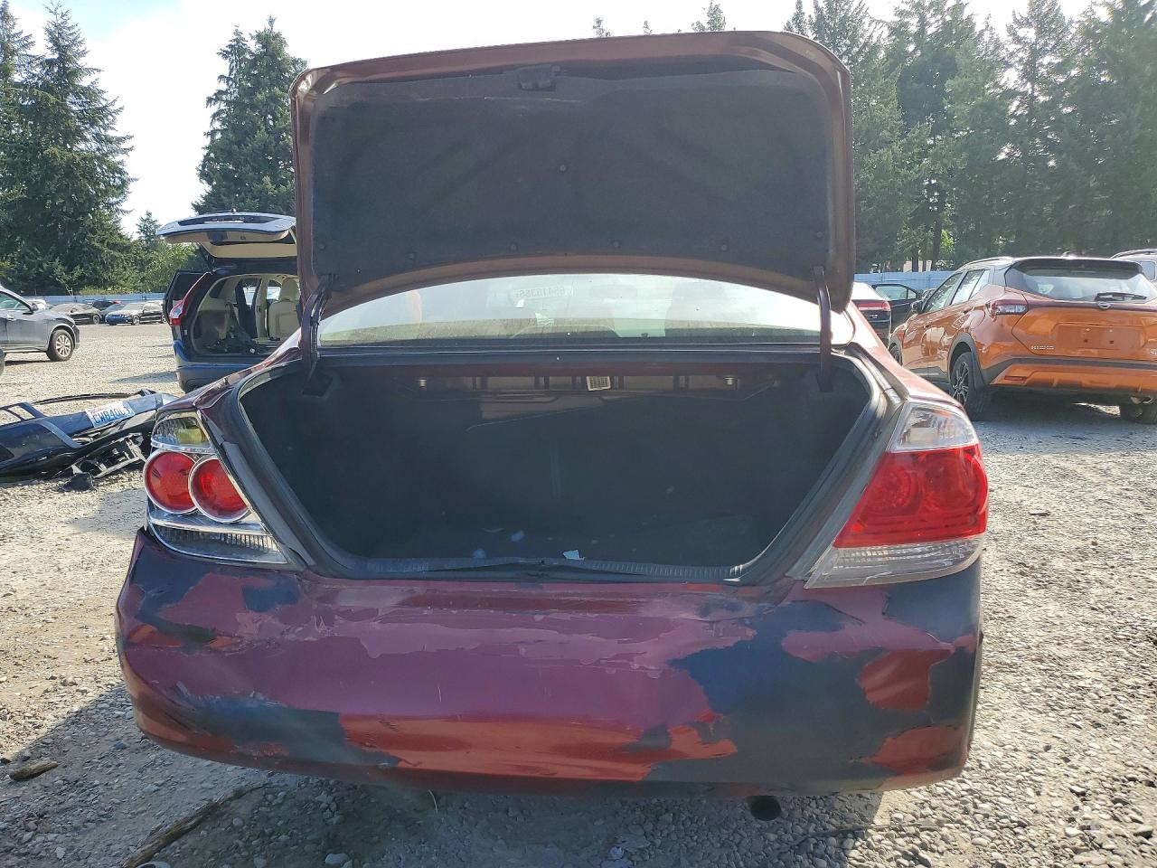 2005 Toyota Camry Le Burgundy vin: 4T1BE30K55U037585