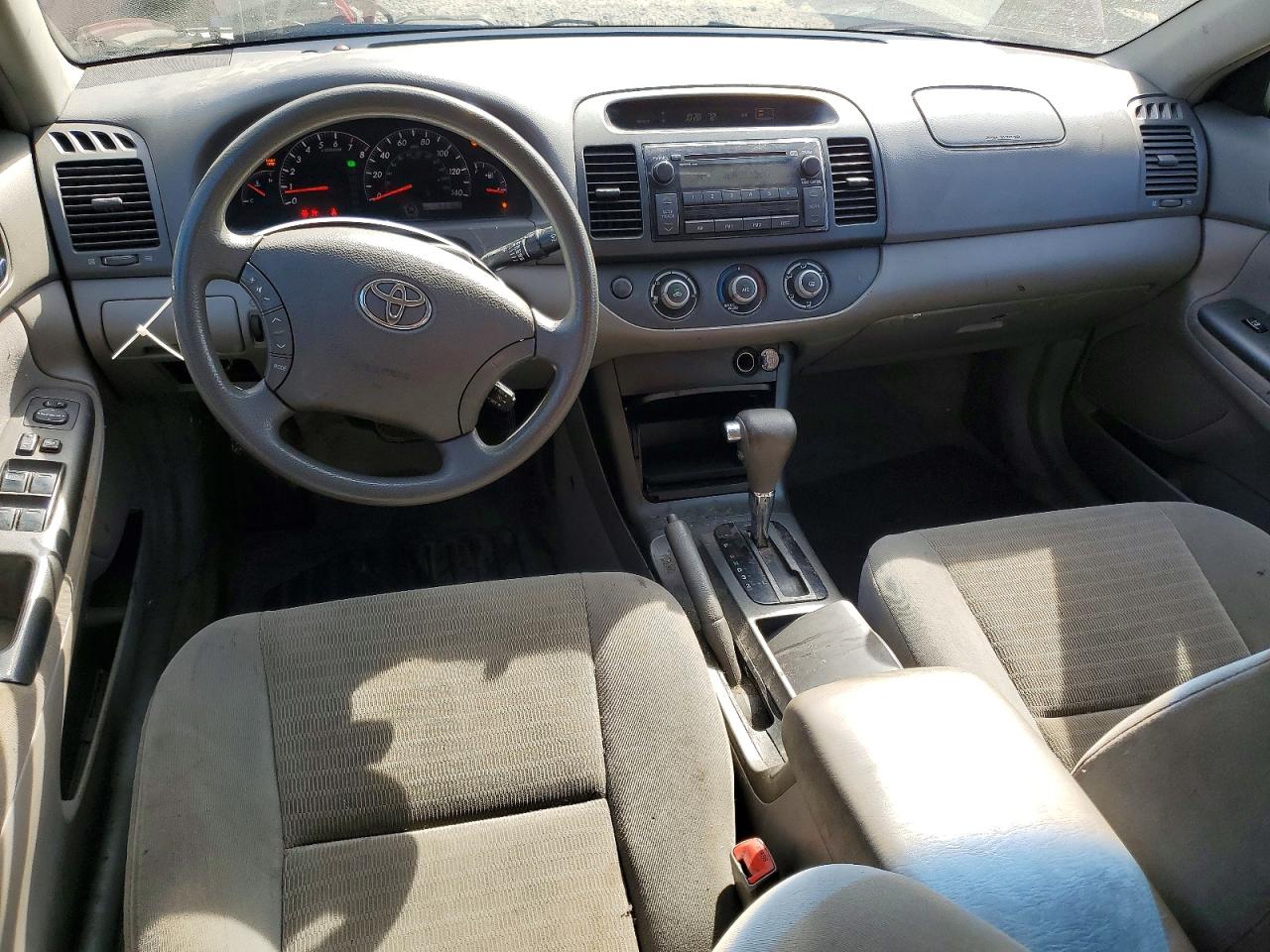 2005 Toyota Camry Le Burgundy vin: 4T1BE30K55U037585