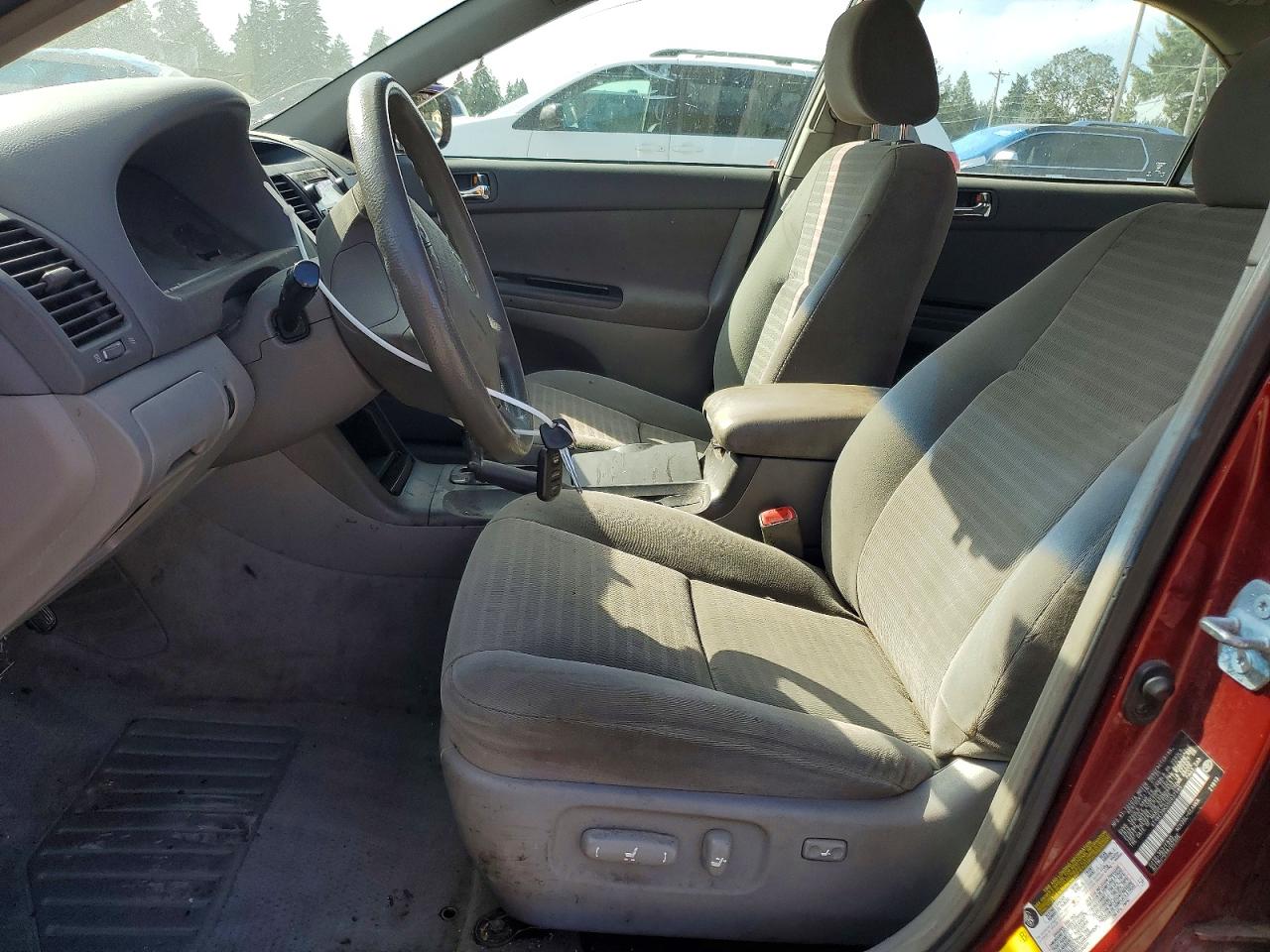 2005 Toyota Camry Le Burgundy vin: 4T1BE30K55U037585